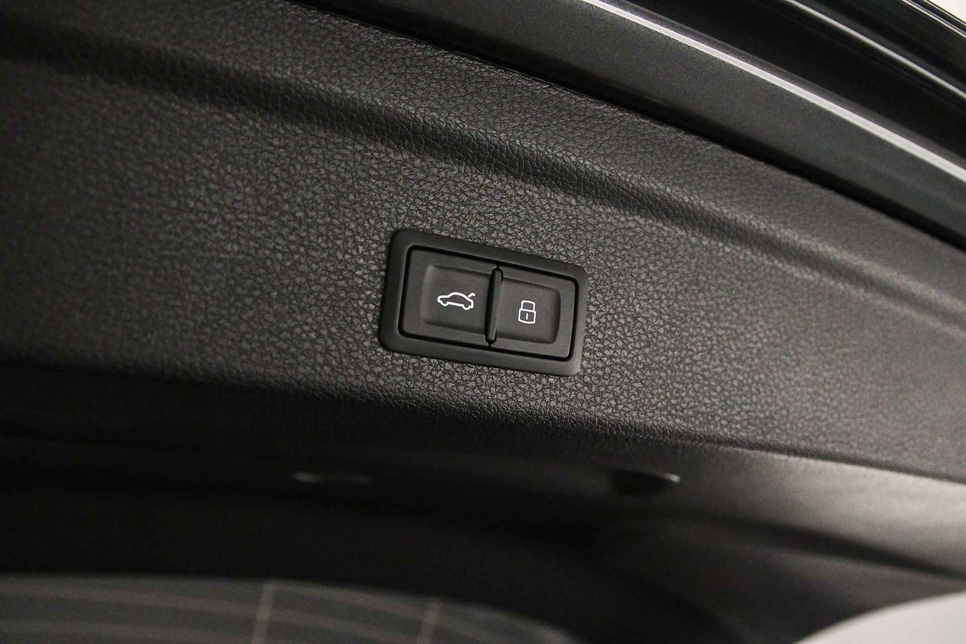 Audi Q3 Sportback S Edition 45 TFSI 245pk | Panodak | Adapt. Cruise | 20 inch | Audi Sound | Achteruitrijcamera | Dodehoek | Grootlichtassist | S-Line | - 49/56