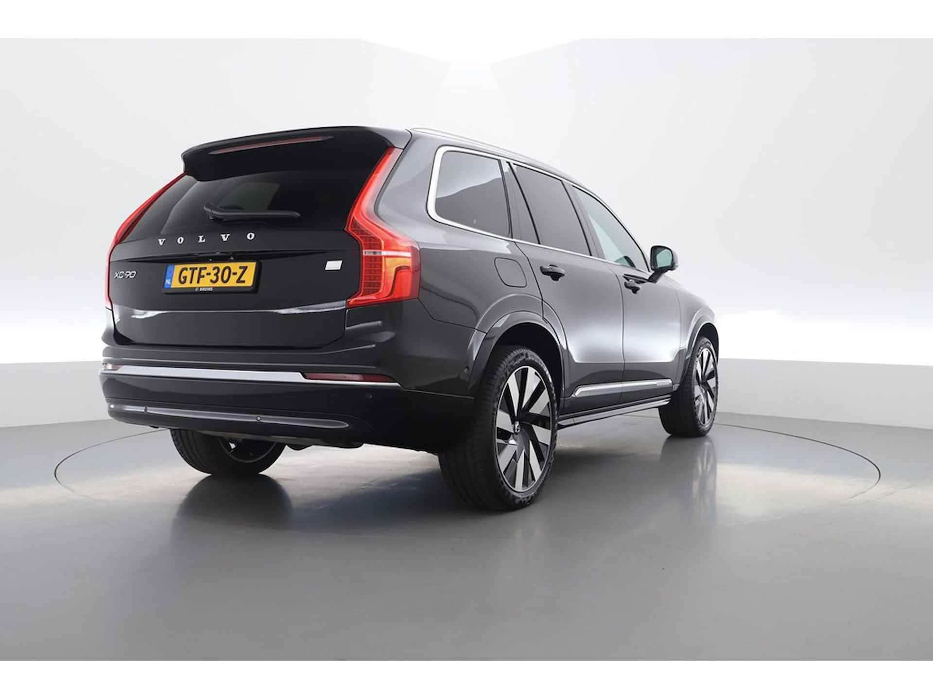 Volvo XC90 2.0 455PK T8 Recharge AWD Plus Bright, Pano-dak, 360 camera H&K Audio - 4/36