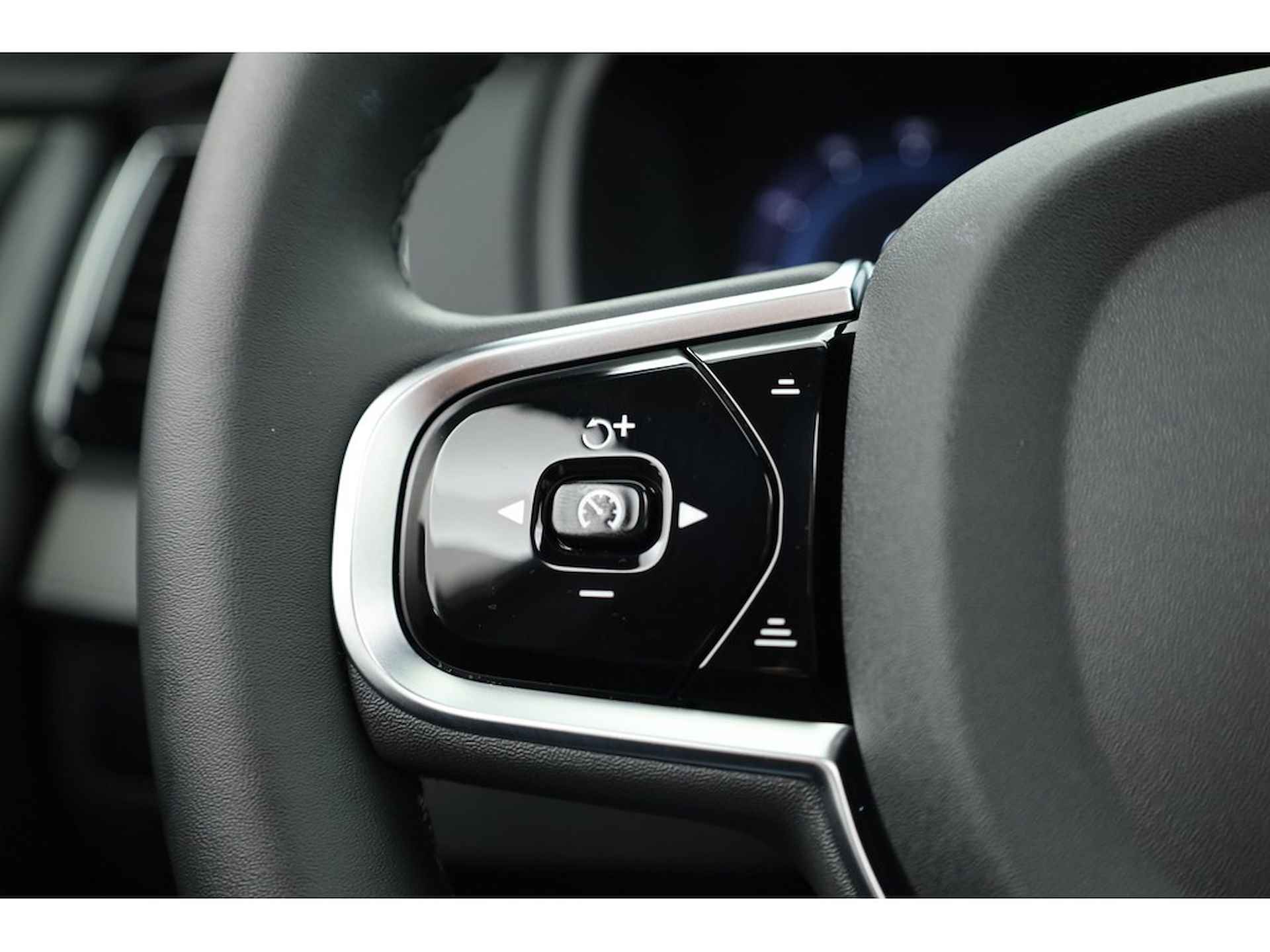 Volvo XC90 2.0 455PK T8 Recharge AWD Plus Bright, Pano-dak, 360 camera H&K Audio - 13/36