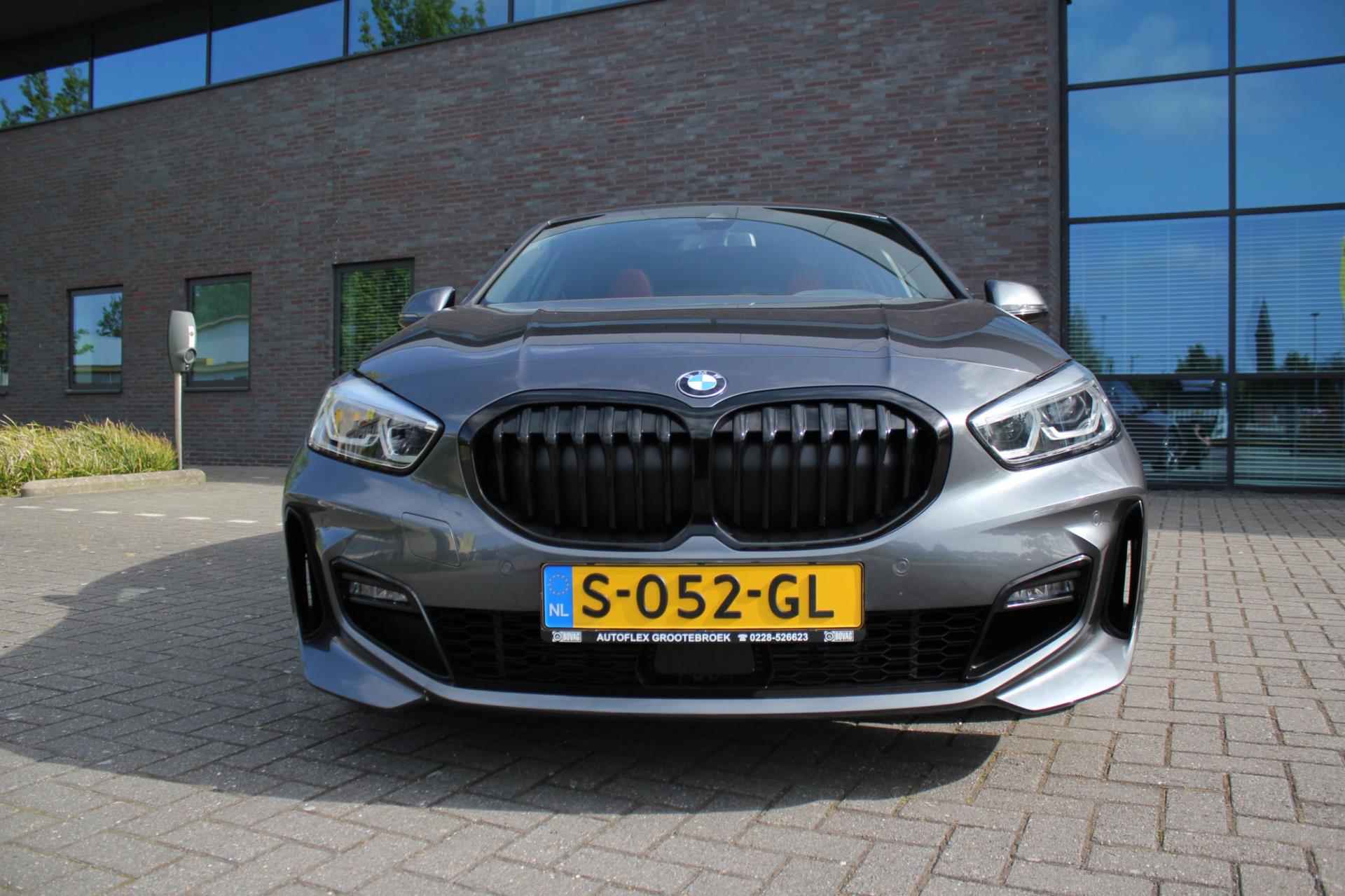 BMW 1-serie 118d High Executive - 3/17