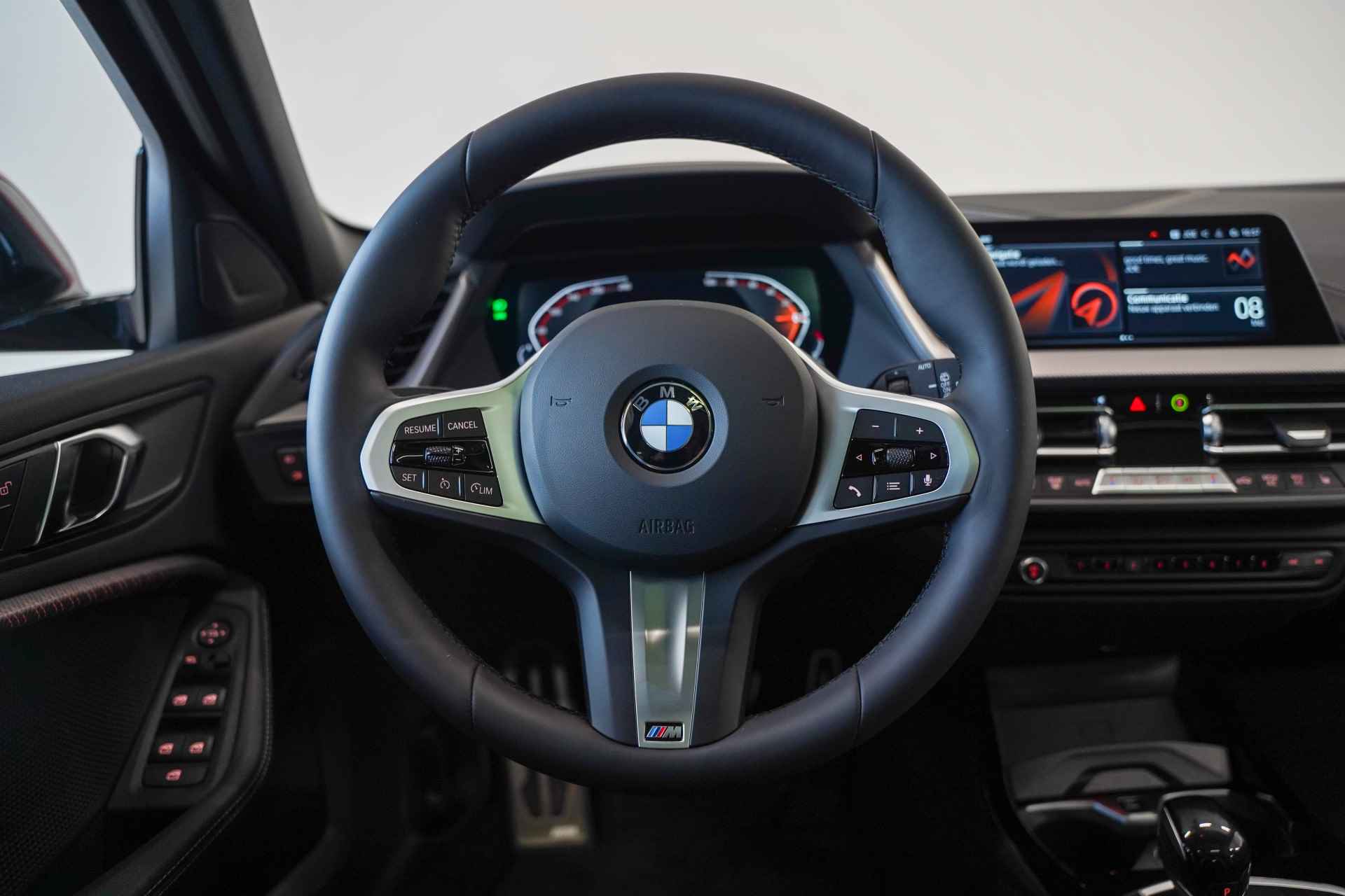 BMW 1 Serie 5-deurs 118i M Sportpakket Pro Aut. - 10/27