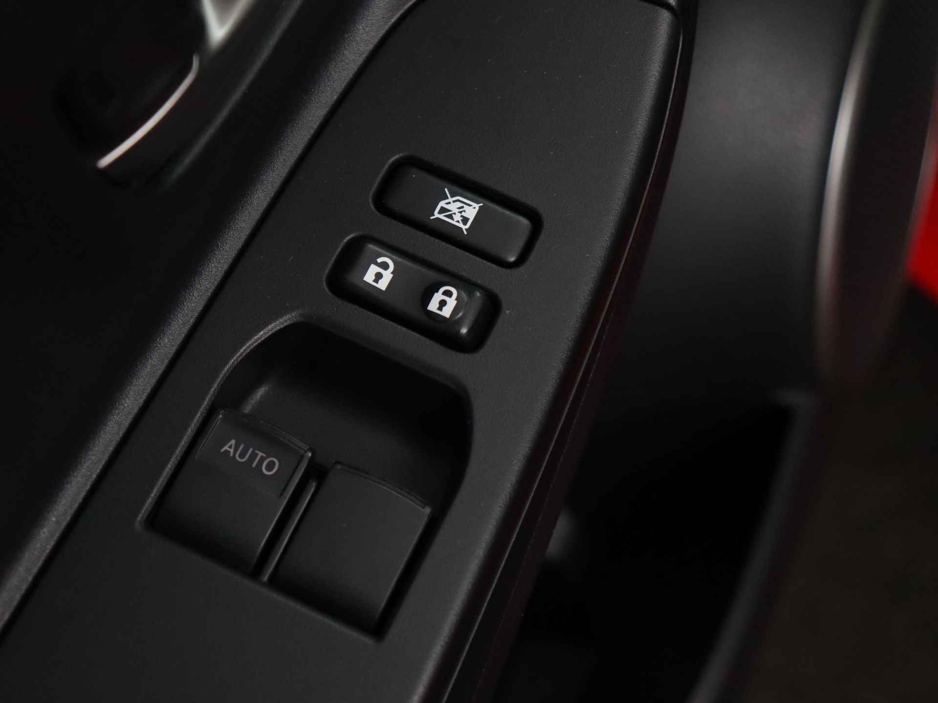 Toyota Yaris 1.3 VVT-i Aspiration | Airco | Bi-Tone | Camera | - 31/42
