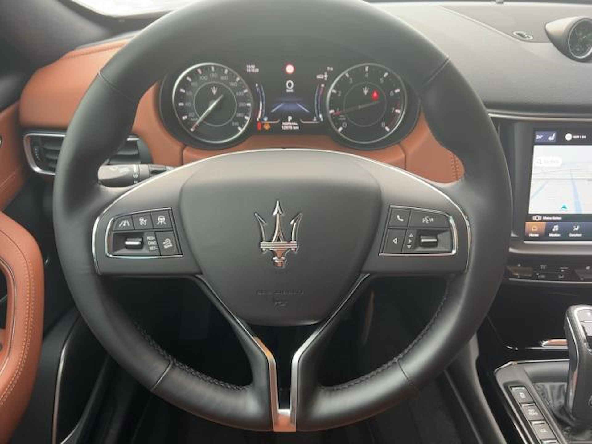 Maserati Levante 2.0 Hybrid GT 330 PK ACC Panoramadak 21 Inch Matrix LED 360 Camera Memory - 9/21