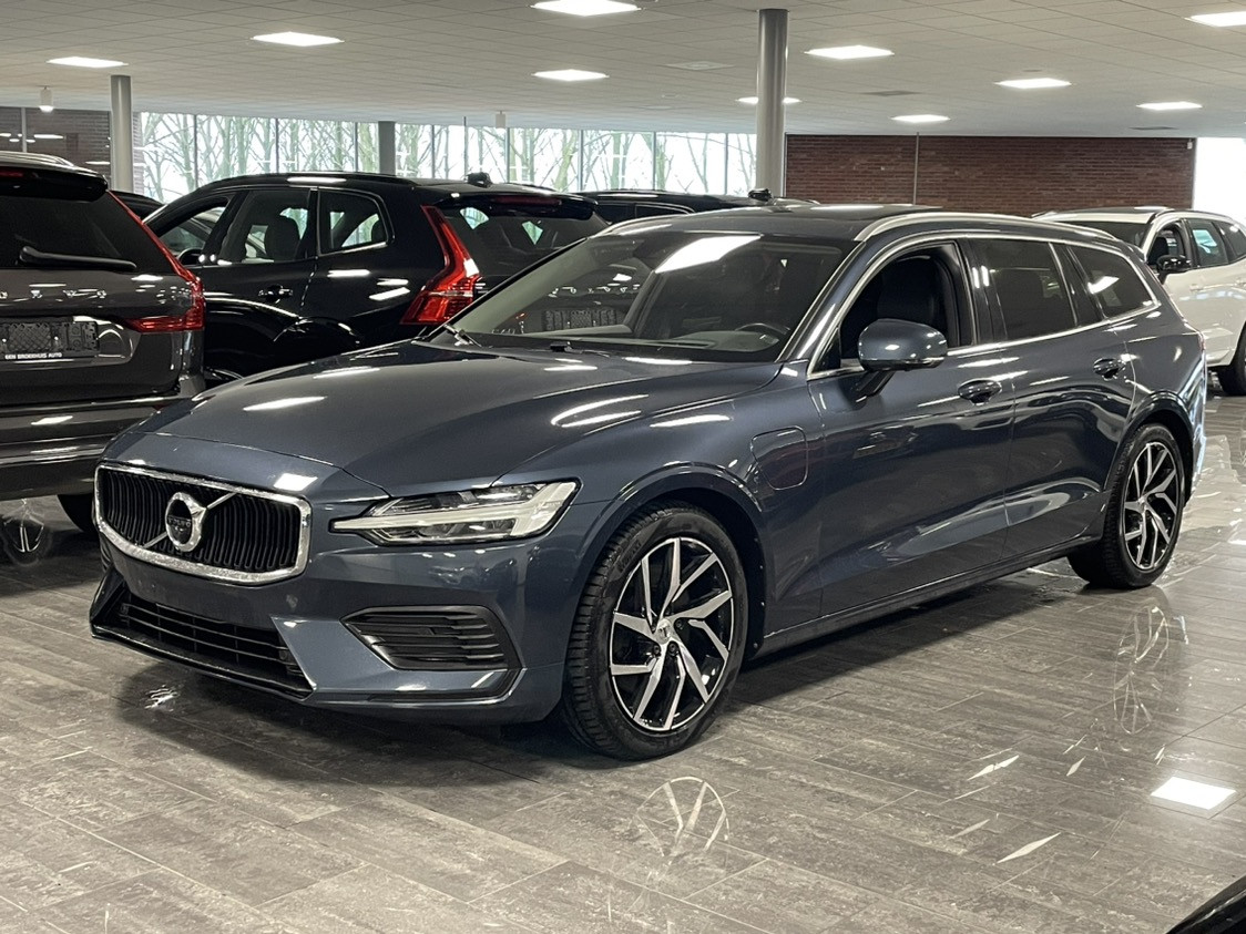 Volvo V60 T6 AWD Recharge Business Pro | Trekhaak | Schuifdak | 360° Camera | Head-Up Display | Adaptieve Cruise Control | Standkachel met