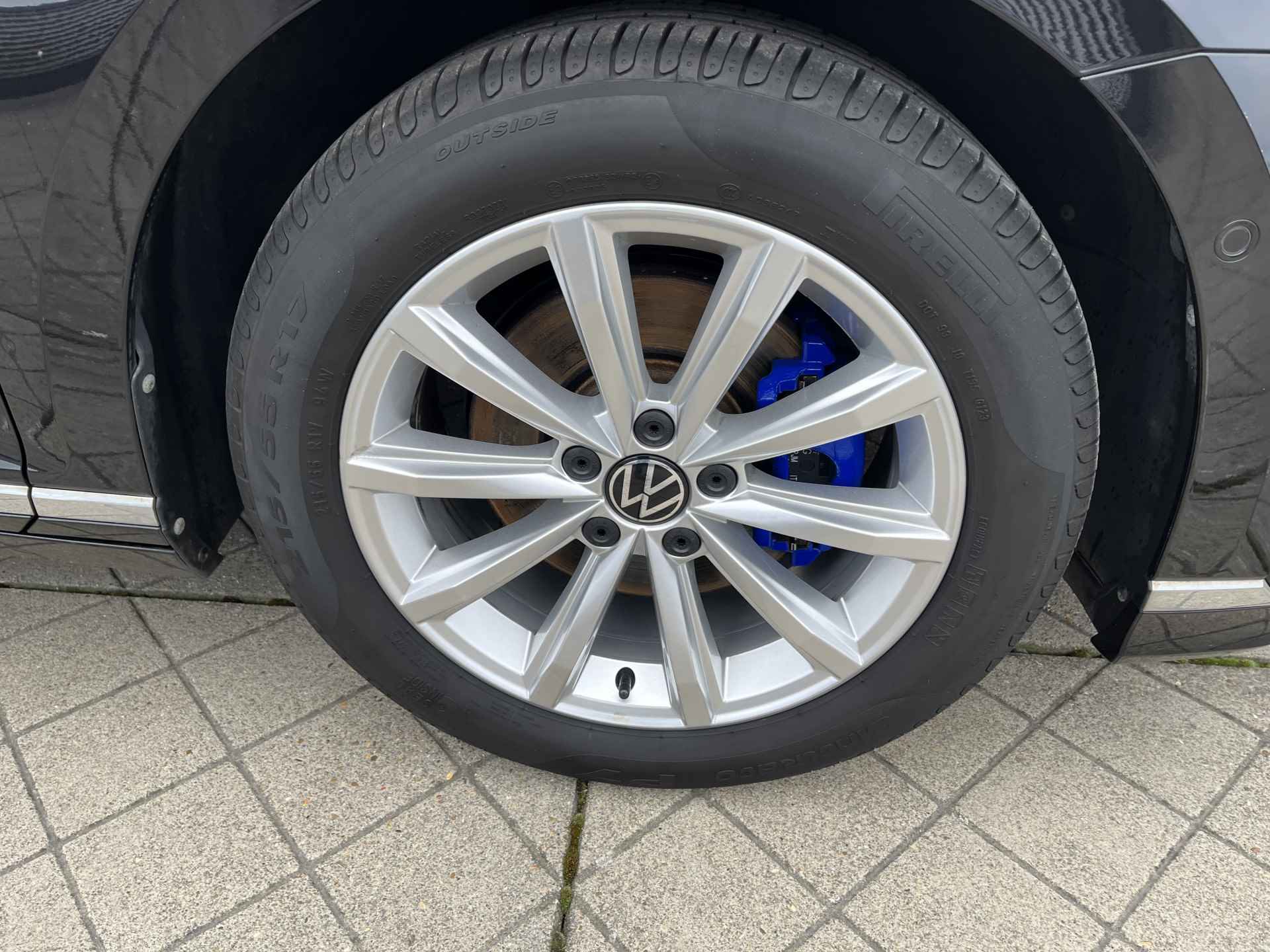 Volkswagen Passat Variant 1.4 TSI 218pk PHEV GTE Business / Panorama dak / LED Matrix / Trekhaak Elek. / 17" LMV / Leder-Alcantara / Virtual Cockpit / Camera / Stoelverwarming - 13/37