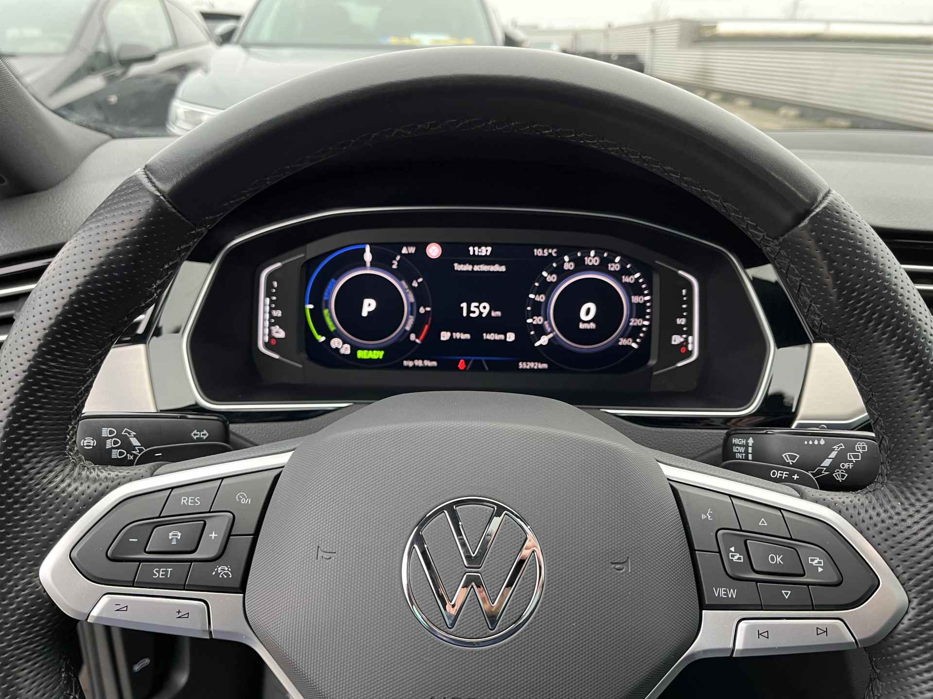 Volkswagen Passat Variant 1.4 TSI 218pk PHEV GTE Business / Panorama dak / LED Matrix / Trekhaak Elek. / 17" LMV / Leder-Alcantara / Virtual Cockpit / Camera / Stoelverwarming - 15/37