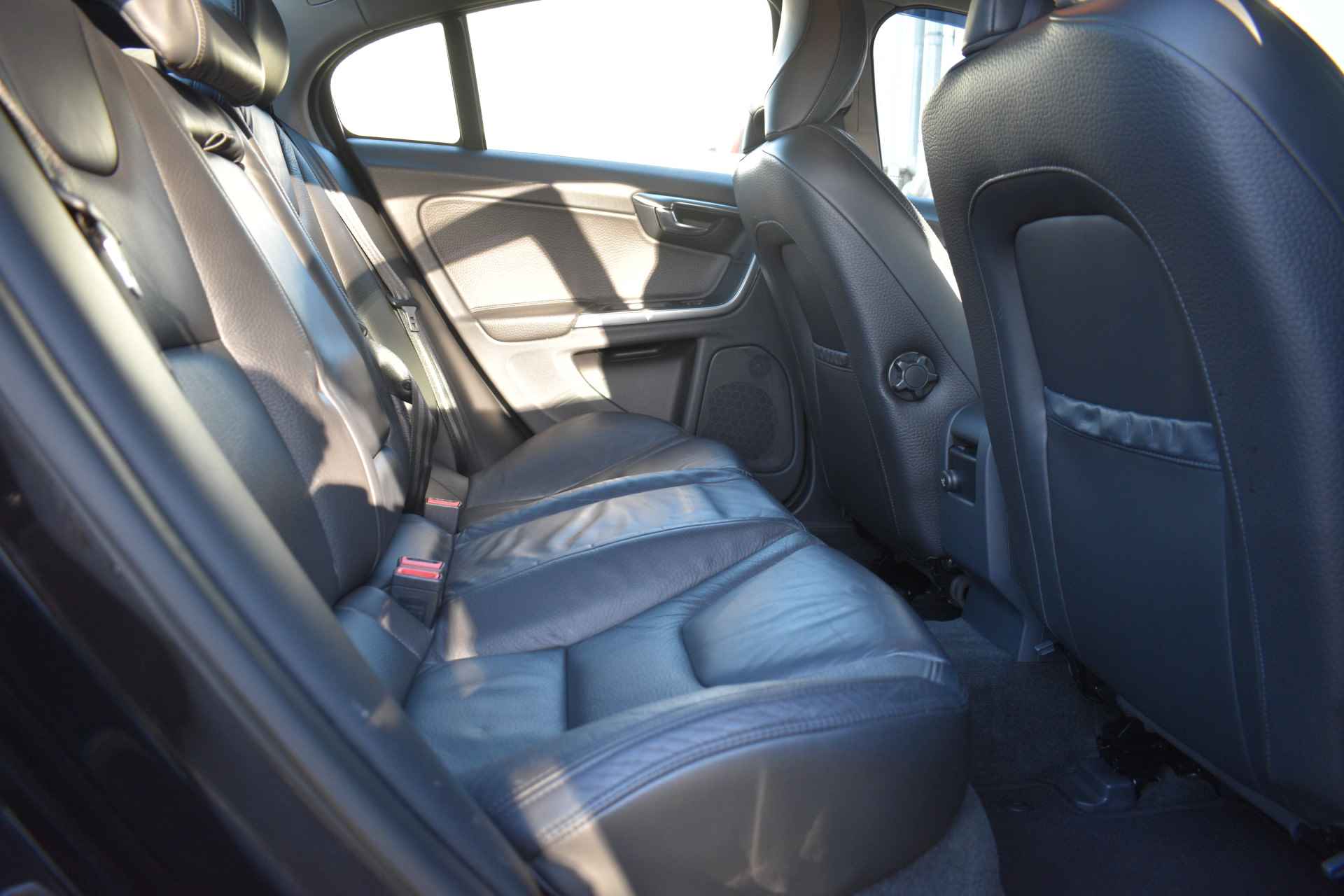 Volvo S60 3.0 T6 AWD 305PK Summum | 6-Cilinder | Memory Seats | Premium Sound | NAVI - 38/41