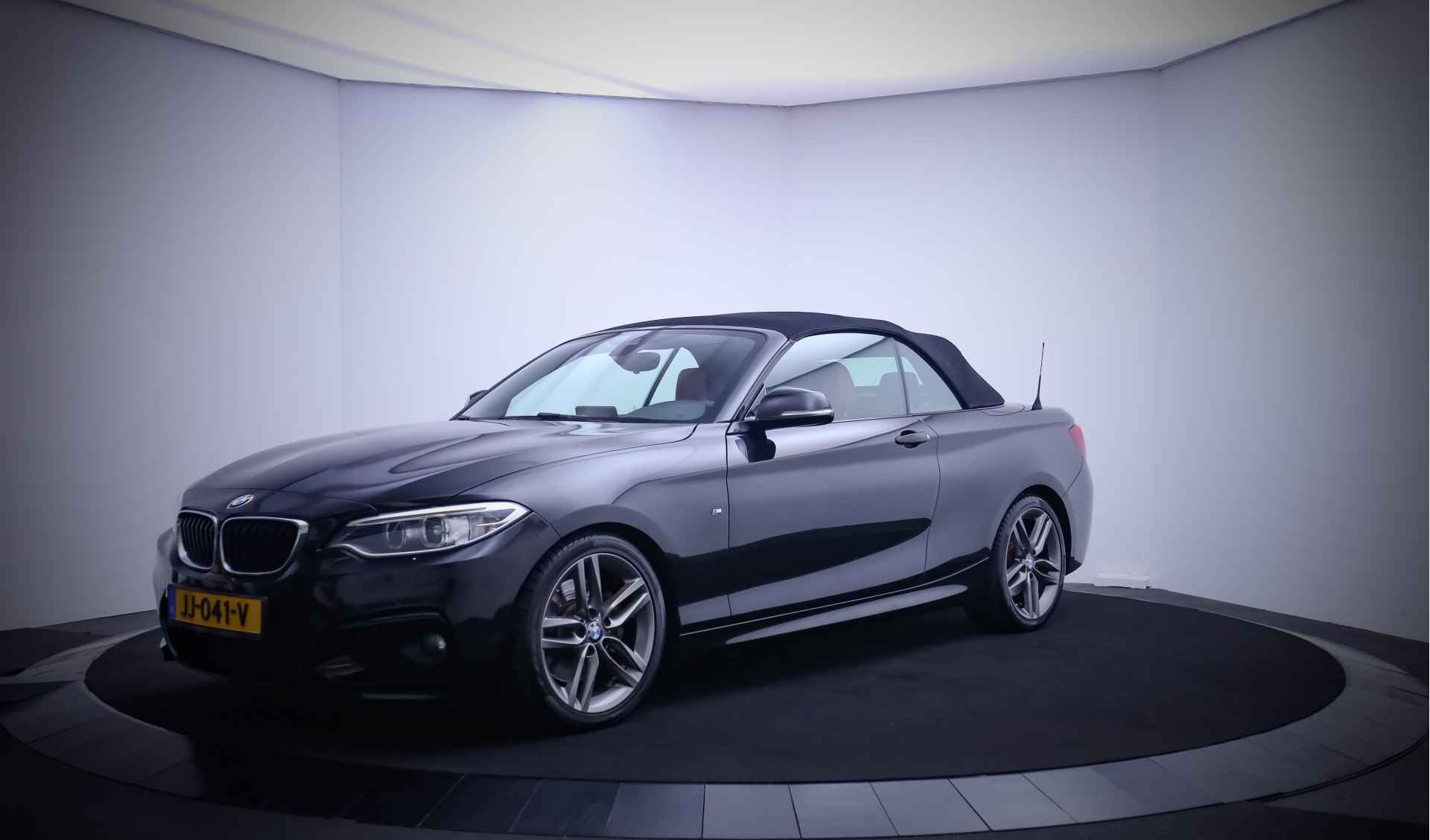 BMW 2 Serie Cabrio 228iA 245Pk M-SPORT HIGH EXECUTIVE HARMAN KARDON/MEMORY/LEDER/NAVI PROF/STUUR+STOELVERW./KEYLESS/XENON/DAB+/LMV 18'' - 2/26