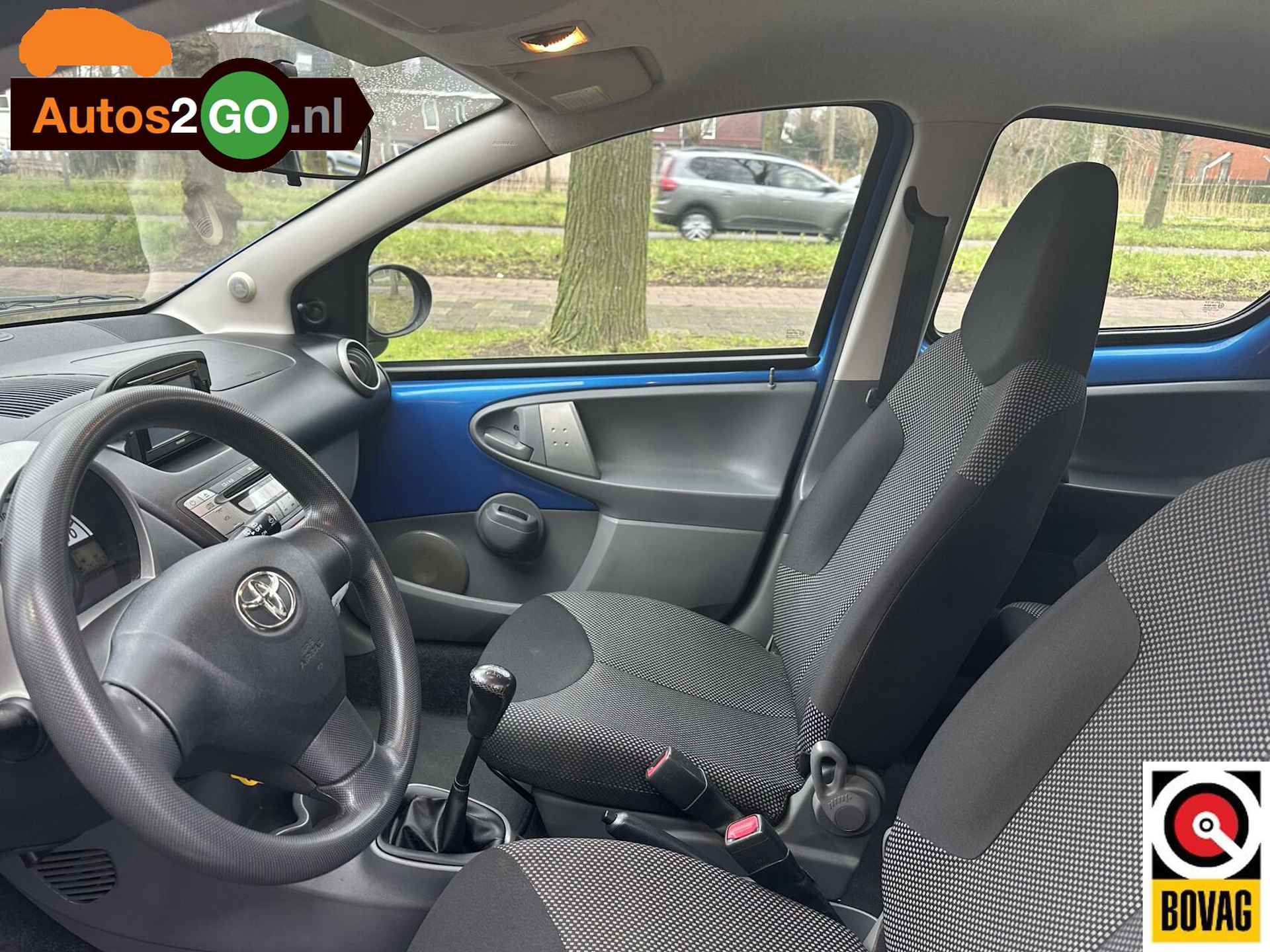 Toyota Aygo 1.0-12V Dynamic Navigator - 13/20