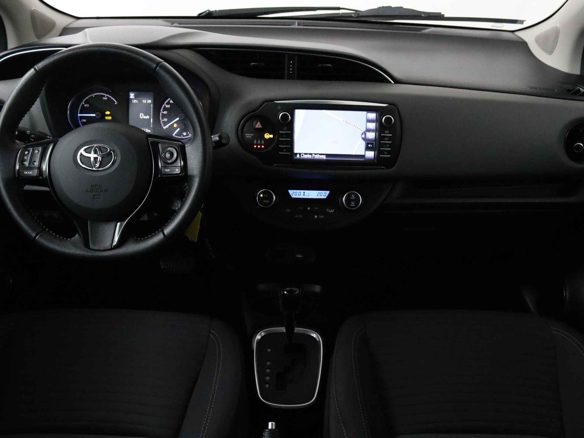 Toyota Yaris 1.5 Hybrid Active Limited | Navigatie | Stoelverwarming | Martijn Polak Louwman Amsterdam - 6/42