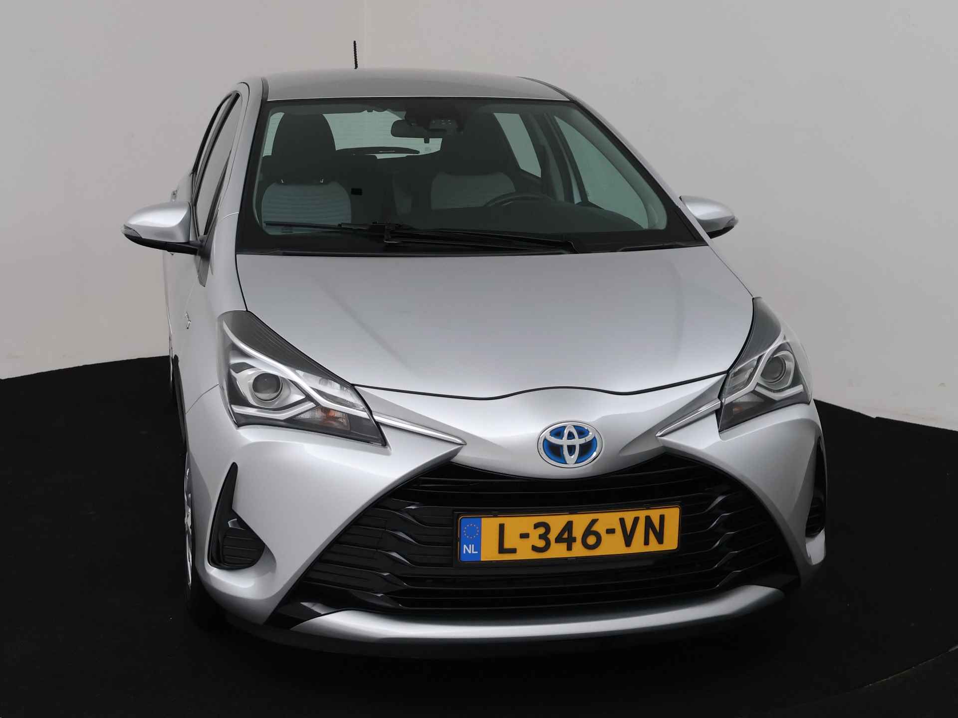 Toyota Yaris 1.5 Hybrid Active Limited | Navigatie | Stoelverwarming | Martijn Polak Louwman Amsterdam - 29/42