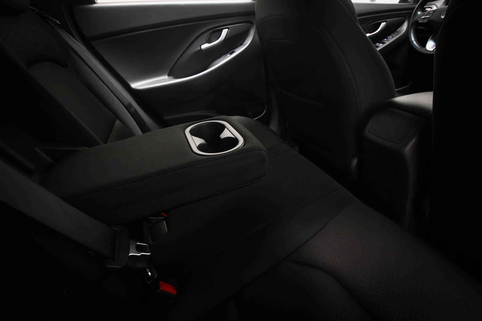 Hyundai i30 Wagon 1.0 T-GDI Comfort | BTW | CLIMA | CRUISE | NAVI | DAB | APPLE | CAMERA - 8/49