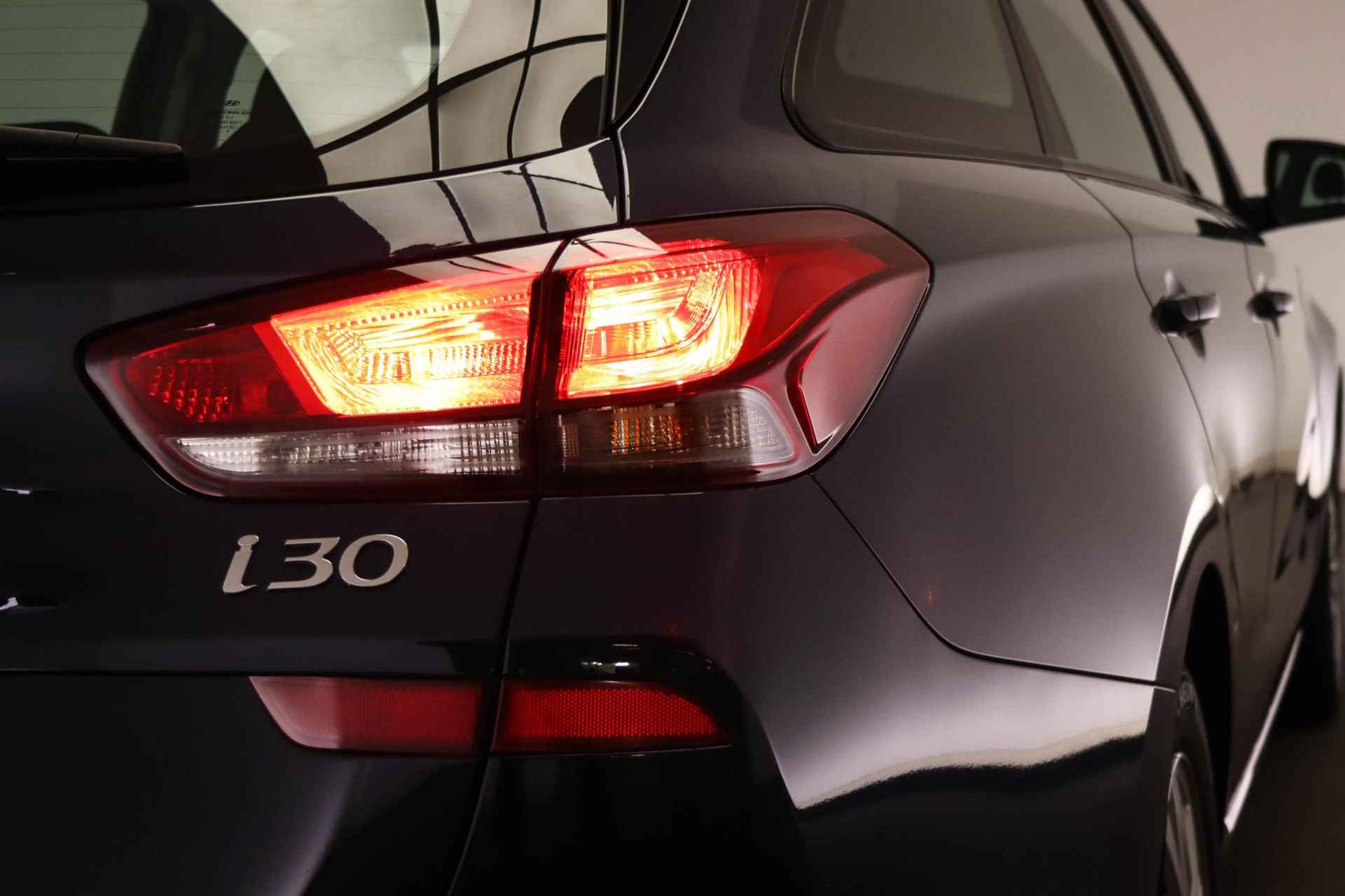 Hyundai i30 Wagon 1.0 T-GDI Comfort | BTW | CLIMA | CRUISE | NAVI | DAB | APPLE | CAMERA - 20/49