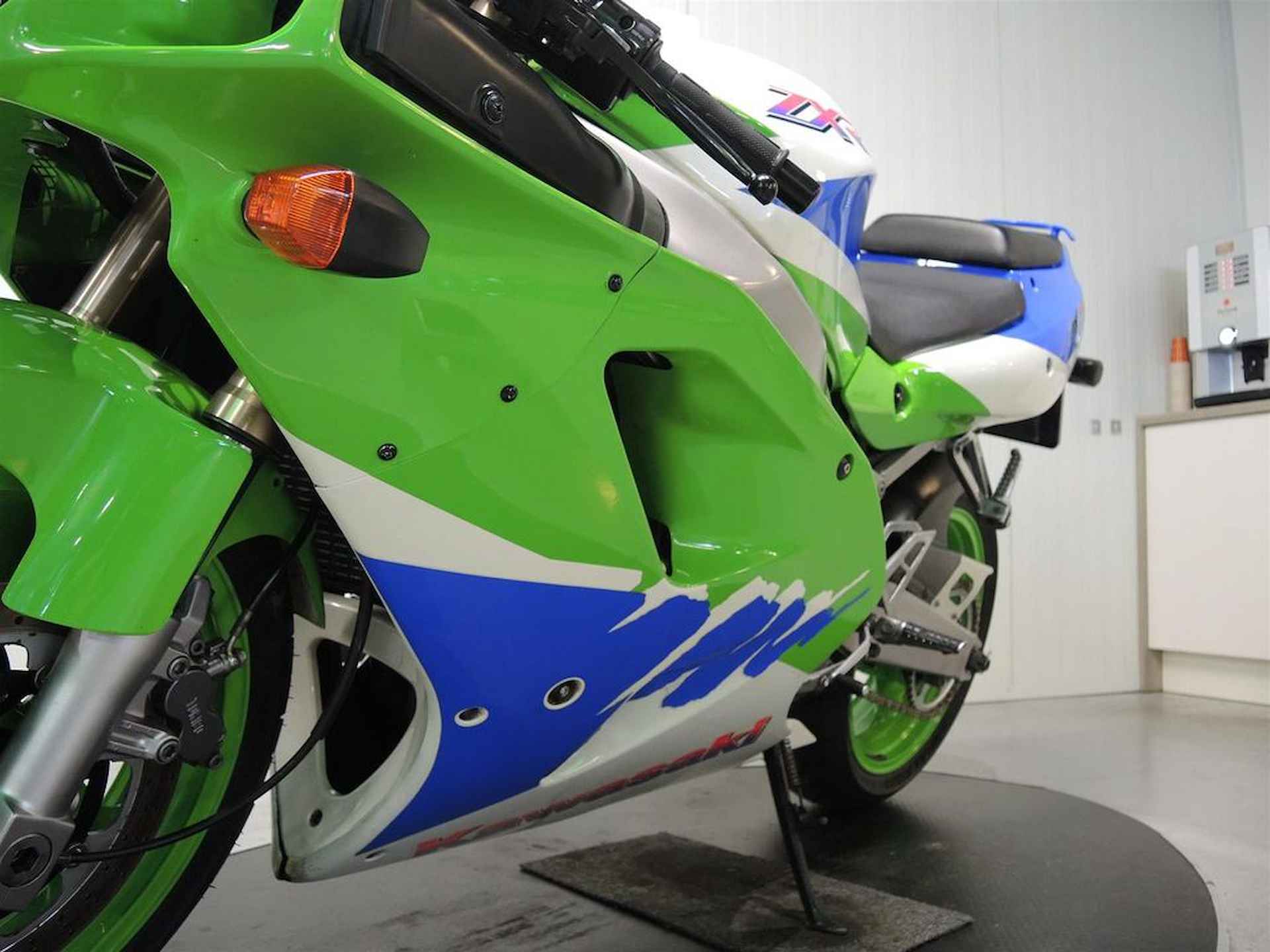 Kawasaki ZXR-750 - 5/19