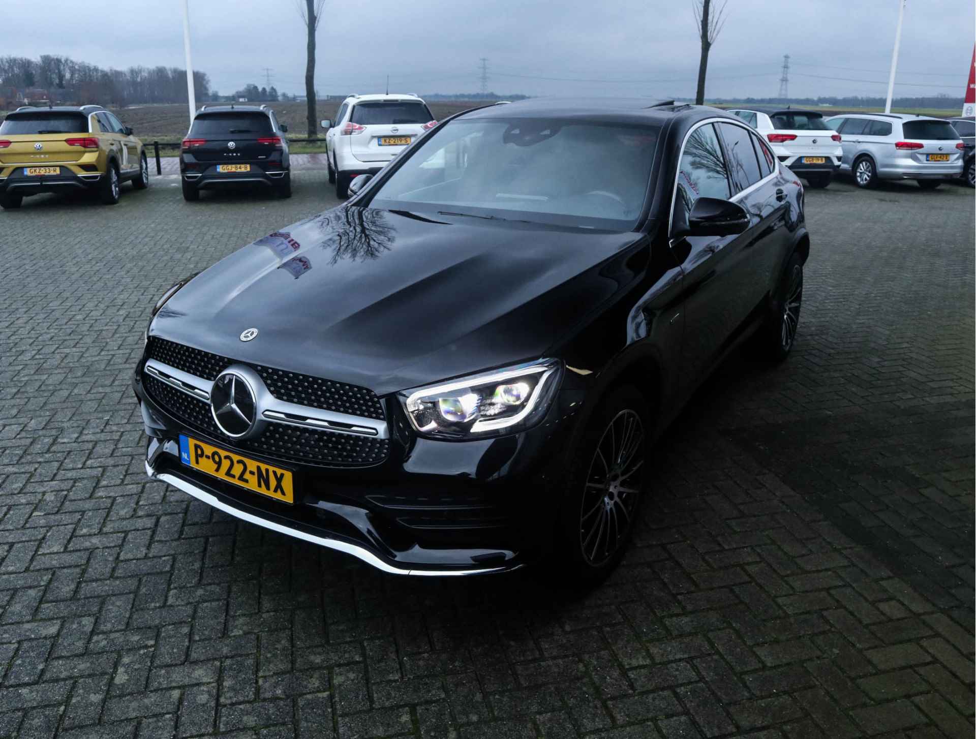 Mercedes-Benz GLC Coupé 300de 4MATIC Premium Plus AMG/Leder/Clima/LED/4X4/Distronic/Burmester-Audio - 5/29