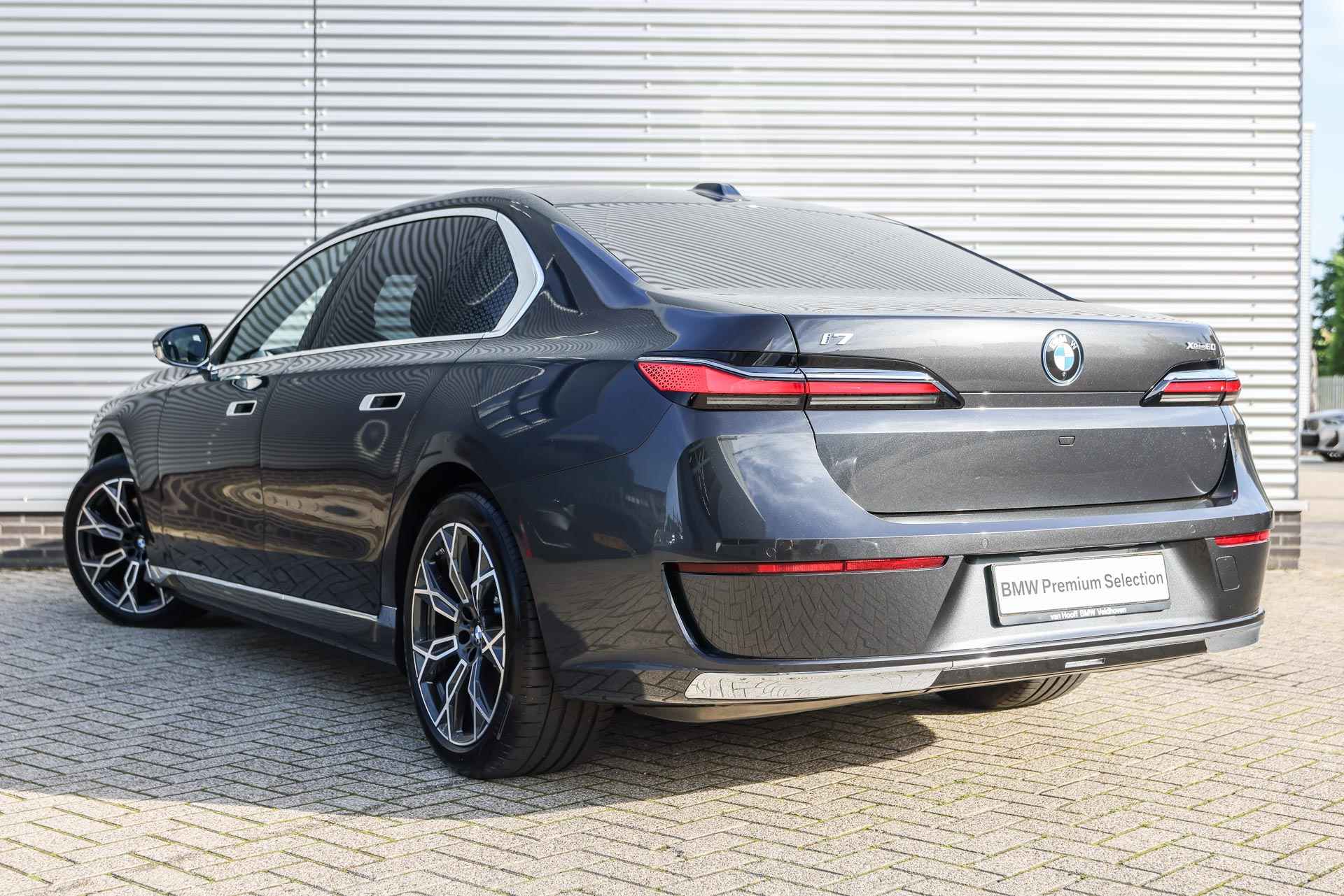 BMW i7 xDrive60 High Executive / Parking Assistant Plus / Active Steering / Multifunctionele Stoelen / Live Cockpit Professional /	Warmte Comfortpakket voor en achter - 3/44