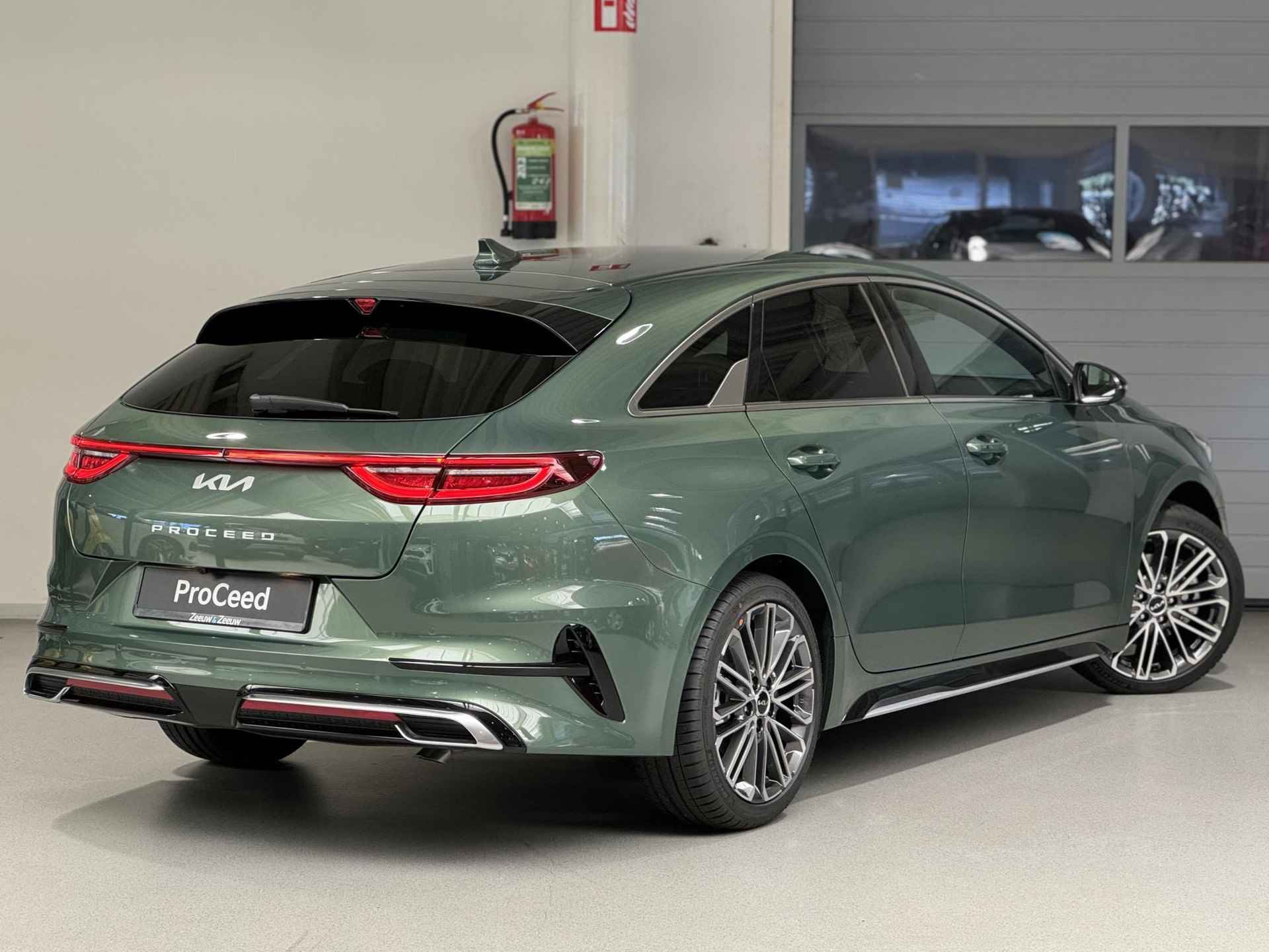 Kia ProCeed 1.5 DCT7 T-GDi GT-PlusLine | Direct leverbaar! | Voorraadauto | Automaat | Elektrisch verstelbare bestuurdersstoel incl. geheugenfunctie | JBL geluidsinstallatie | Stoel- en stuurverwarming | Elektrisch bedienbare achterklep | Sportstoelen - 8/45