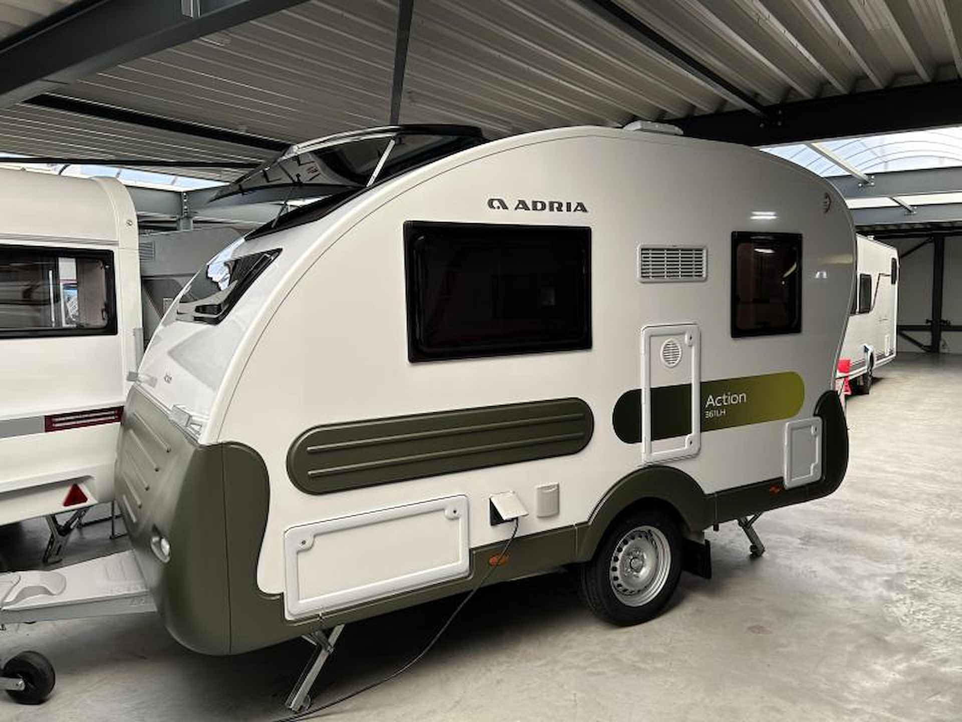 Adria Action 361 LH COMPACTE CARAVAN! - 7/24