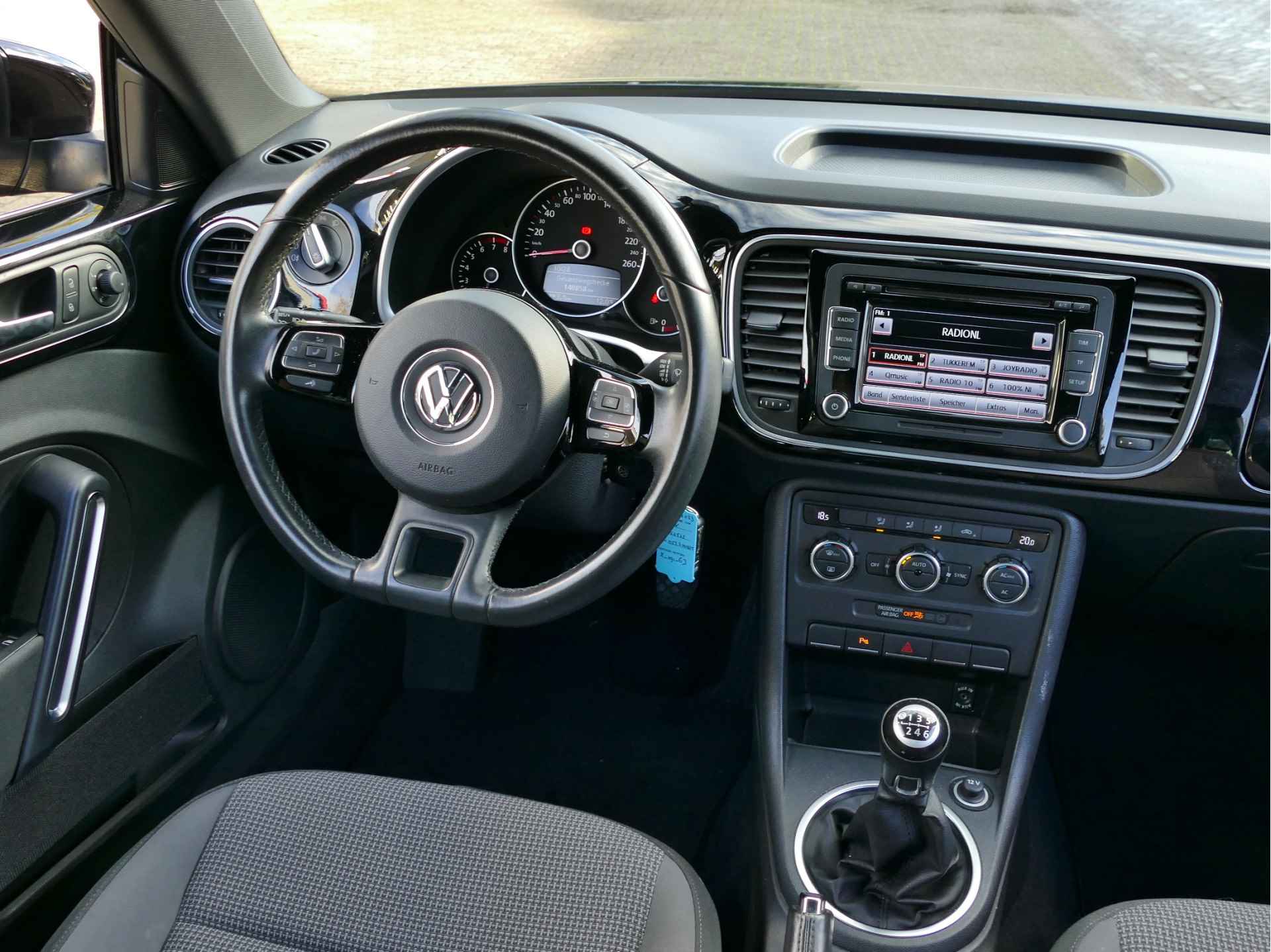 Volkswagen Beetle 1.2 TSI Design | cruise control | all-season-banden | parkeersensoren - 8/55