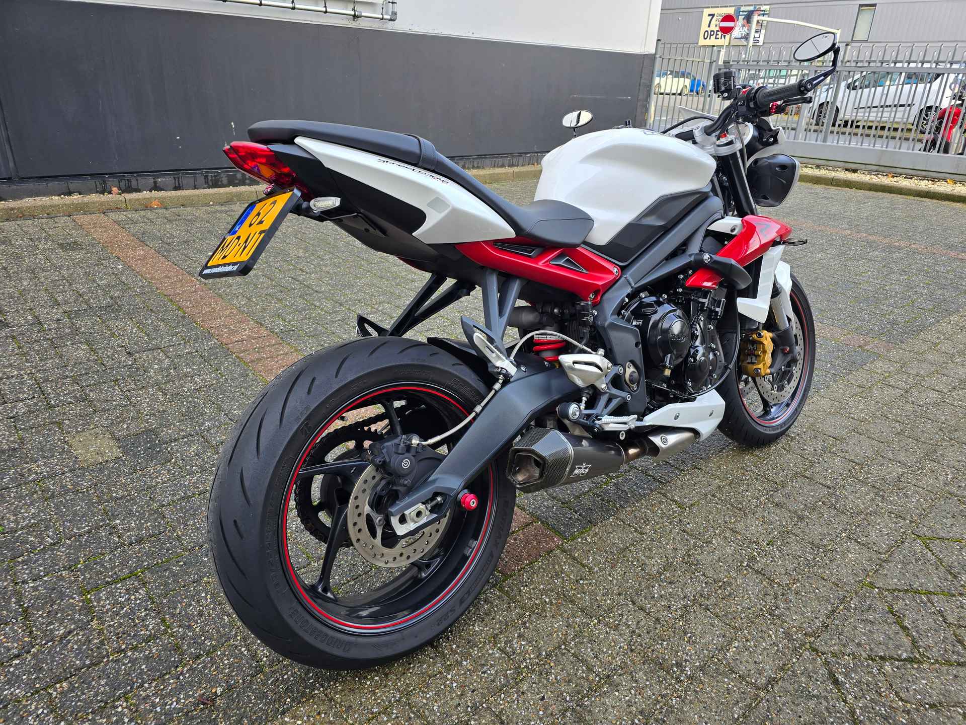 Triumph STREET TRIPLE R - 4/23