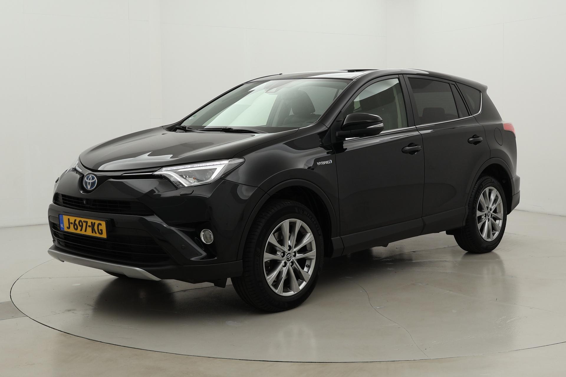 Toyota RAV4 2.5 Hybrid AWD Executive | Trekhaak | Panoramadak | Navigatie | Leder | 360 camera | JBL