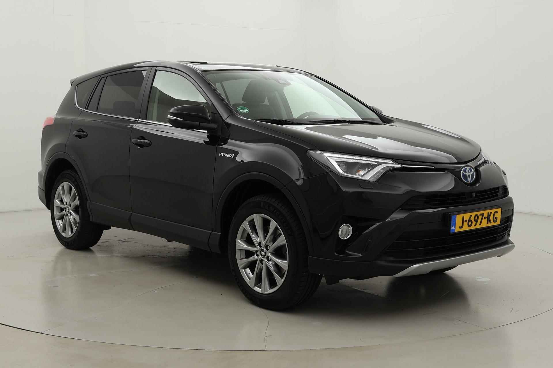 Toyota RAV4 2.5 Hybrid AWD Executive | Trekhaak | Panoramadak | Navigatie | Leder | 360 camera | JBL - 36/44