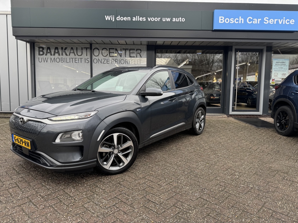 Hyundai Kona EV Premium 64 kWh | Incl BTW | Leder