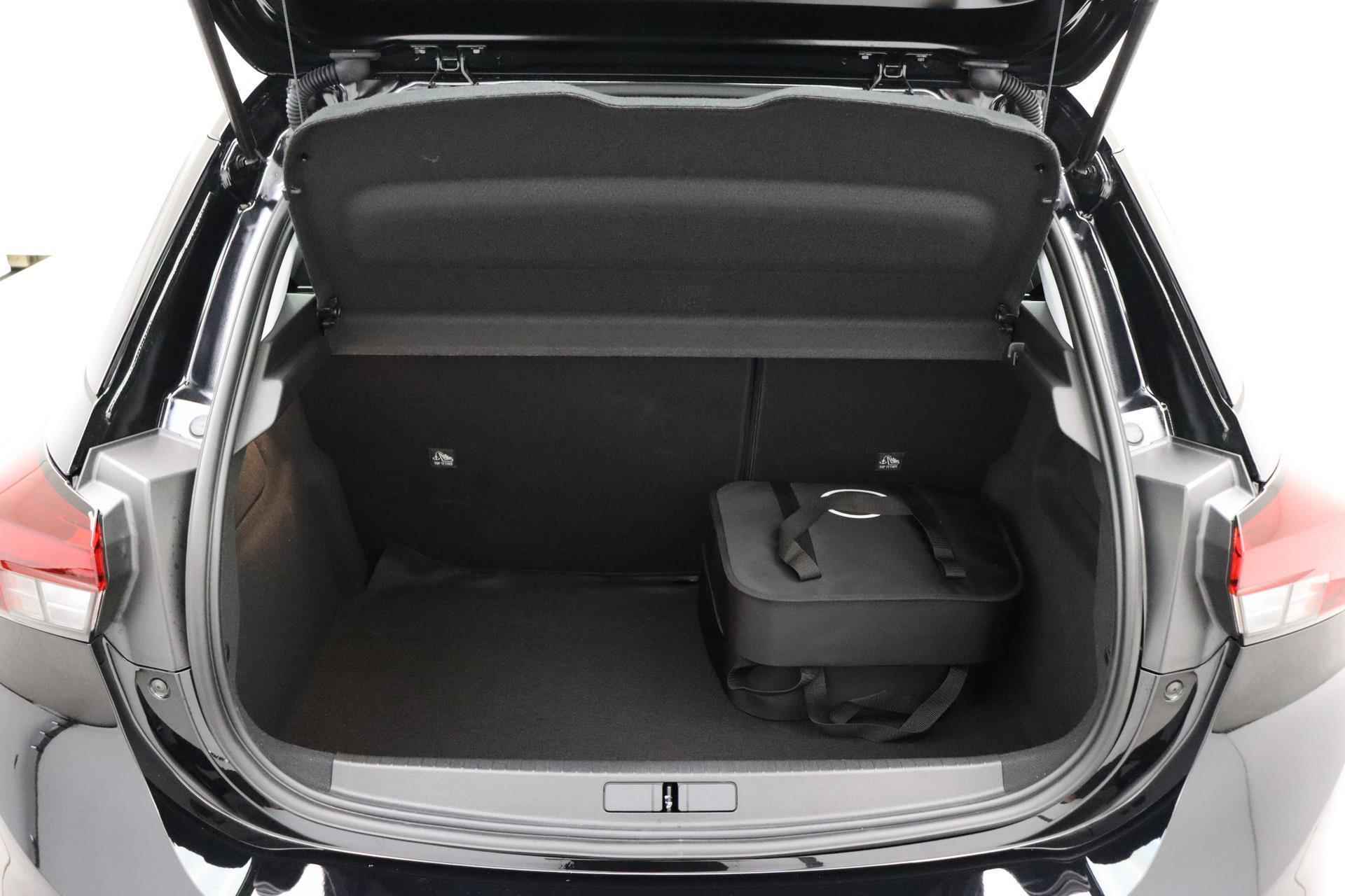 Opel Corsa-e Edition 50 kWh GEEN KILOMETERS | Navigatie via Apple Carplay | Blutooth | Climate control | Cruise control | Snel leverbaar - 14/31