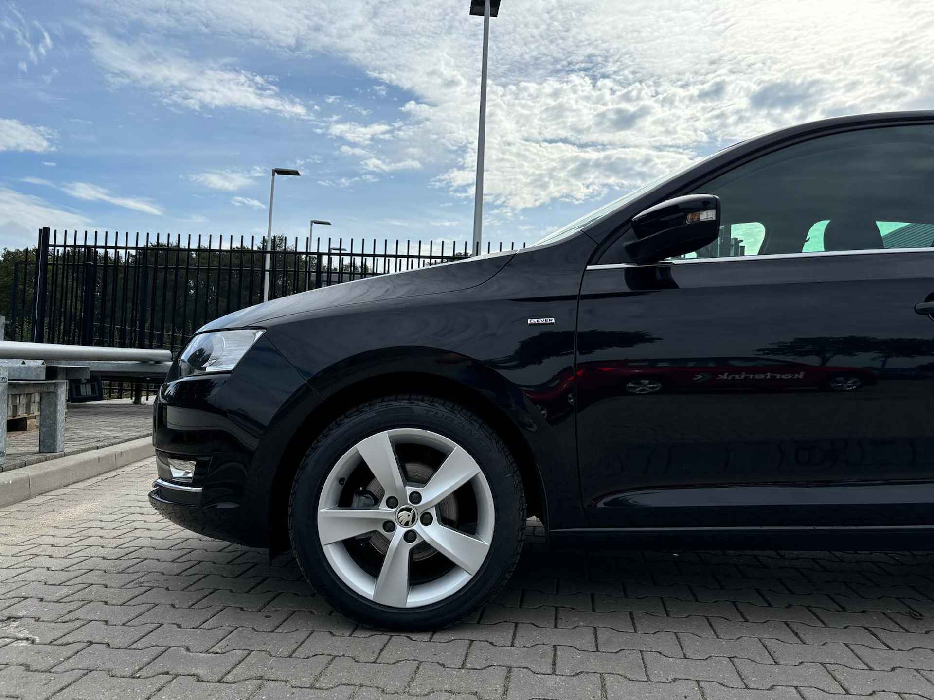 Škoda Rapid Spaceback 1.0 TSI Greentech Clever - 9/37