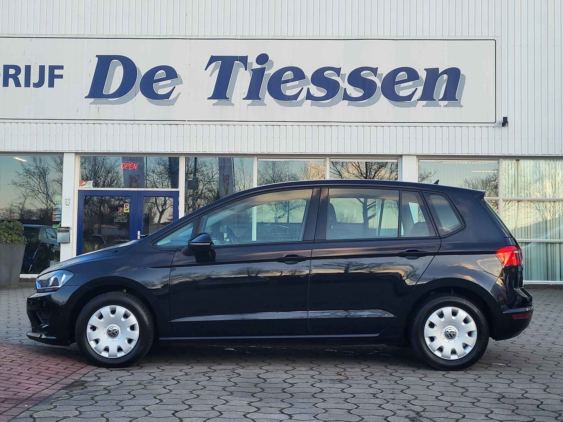 Volkswagen Golf Sportsvan 1.2 TSI Easyline, Clima, Navi, Cruise, Trekhaak, Rijklaar met beurt & garantie! - 3/27