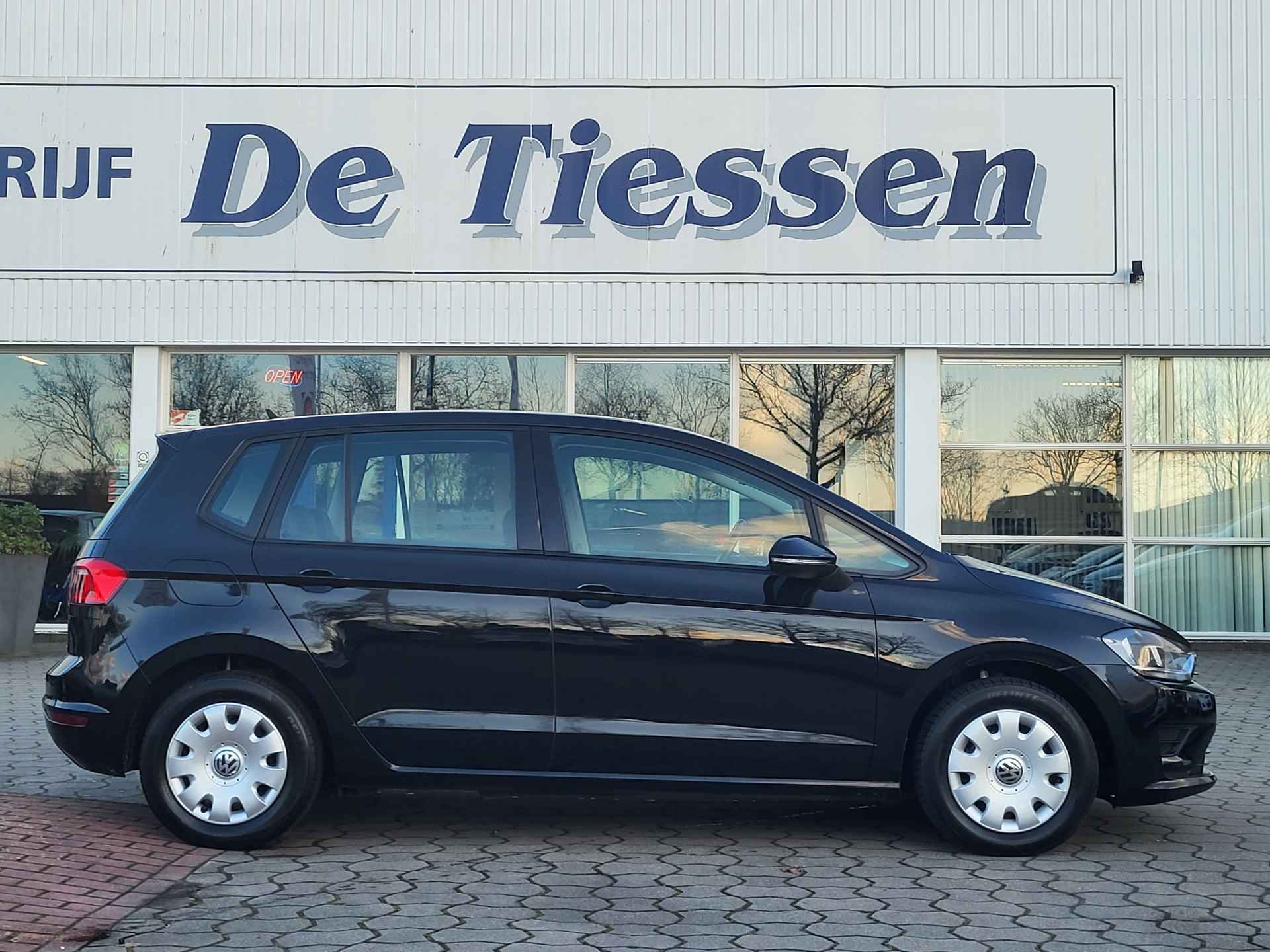 Volkswagen Golf Sportsvan 1.2 TSI Easyline, Clima, Navi, Cruise, Trekhaak, Rijklaar met beurt & garantie! - 5/27