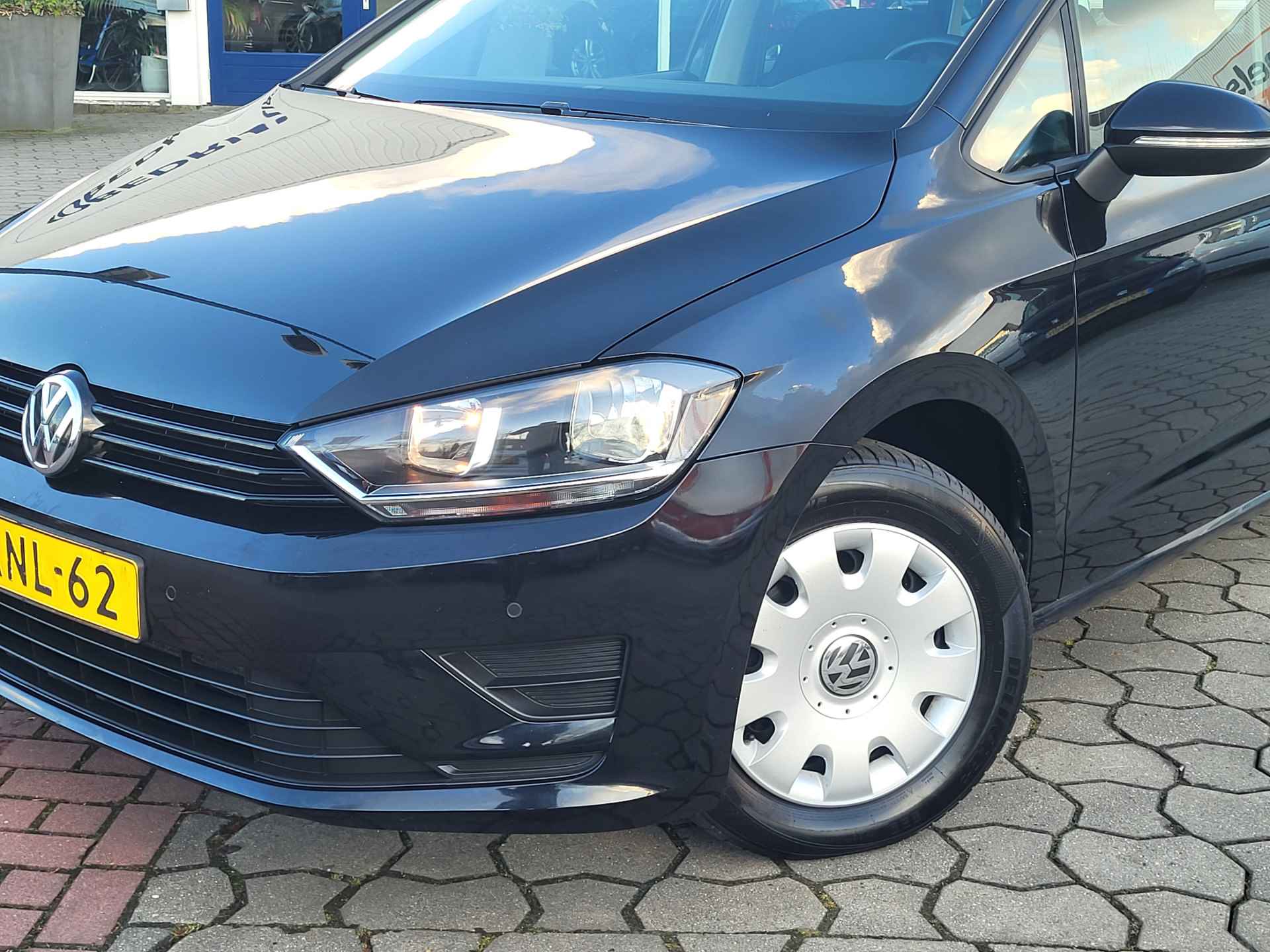 Volkswagen Golf Sportsvan 1.2 TSI Easyline, Clima, Navi, Cruise, Trekhaak, Rijklaar met beurt & garantie! - 7/27