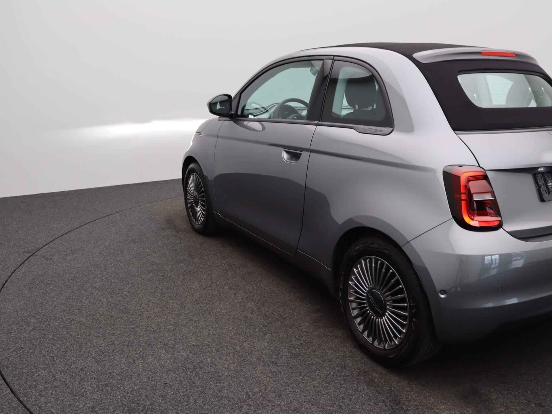 Fiat 500e C Icon 42 kWh | Navi | ECC | PDC | LMV | Cam | - 33/39