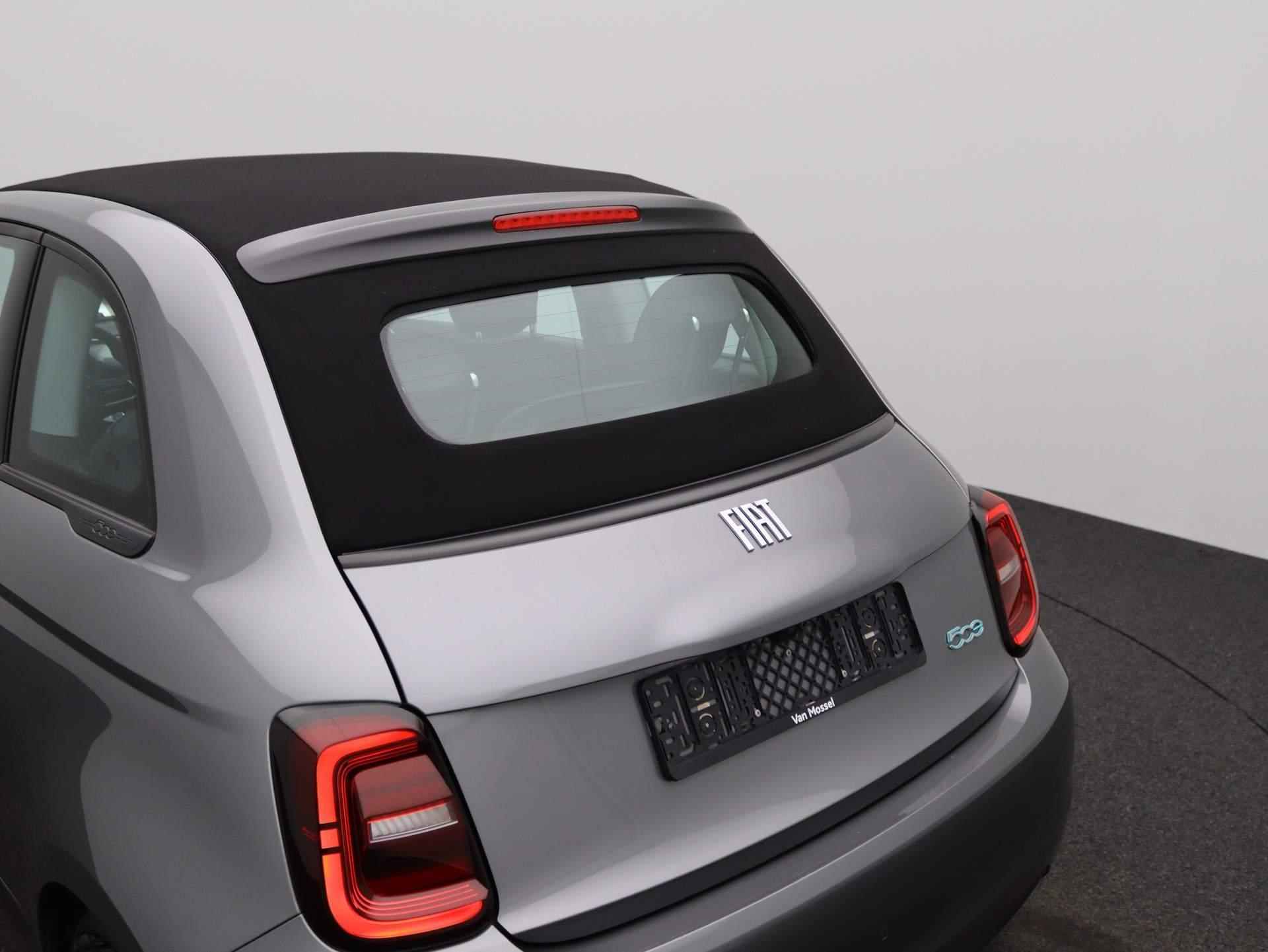 Fiat 500e C Icon 42 kWh | Navi | ECC | PDC | LMV | Cam | - 34/39