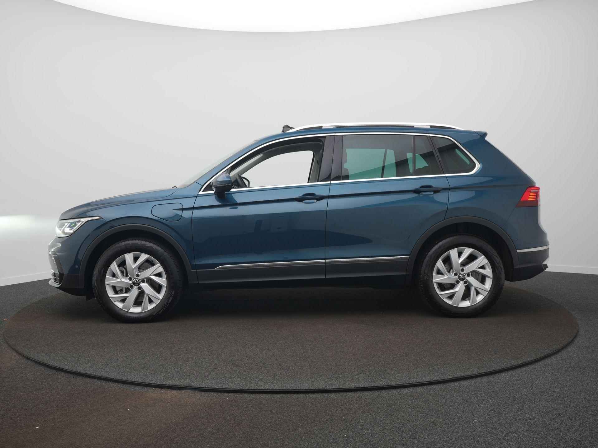 Volkswagen Tiguan 1.4 TSI eHybrid Elegance Business+ / Panoramadak / Camera / Adap. Cruise / IQ-Light - 8/63