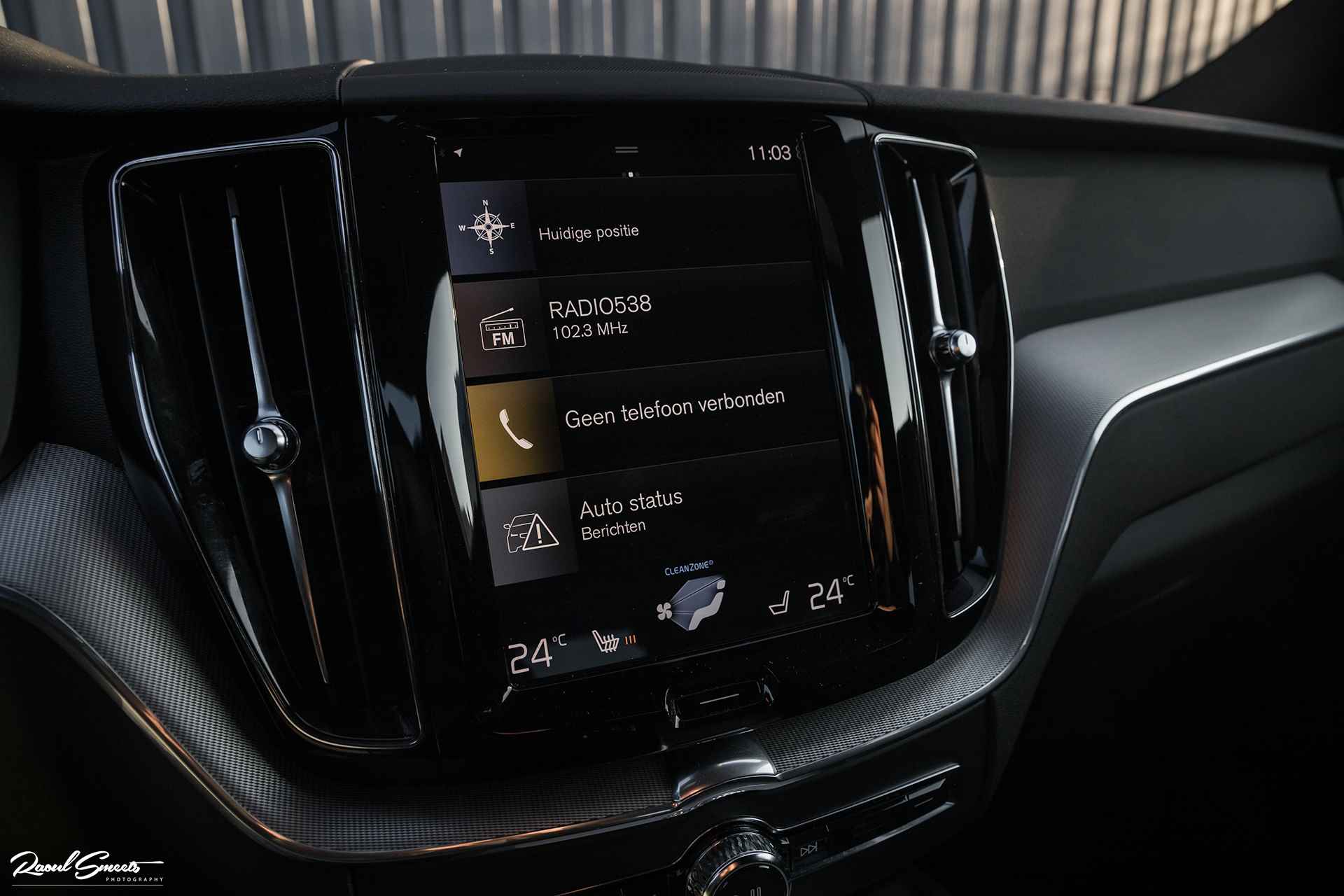 Volvo XC60 2.0 T5 AWD R-Design | Zwenkbare trekhaak | Apple Carplay | - 29/54