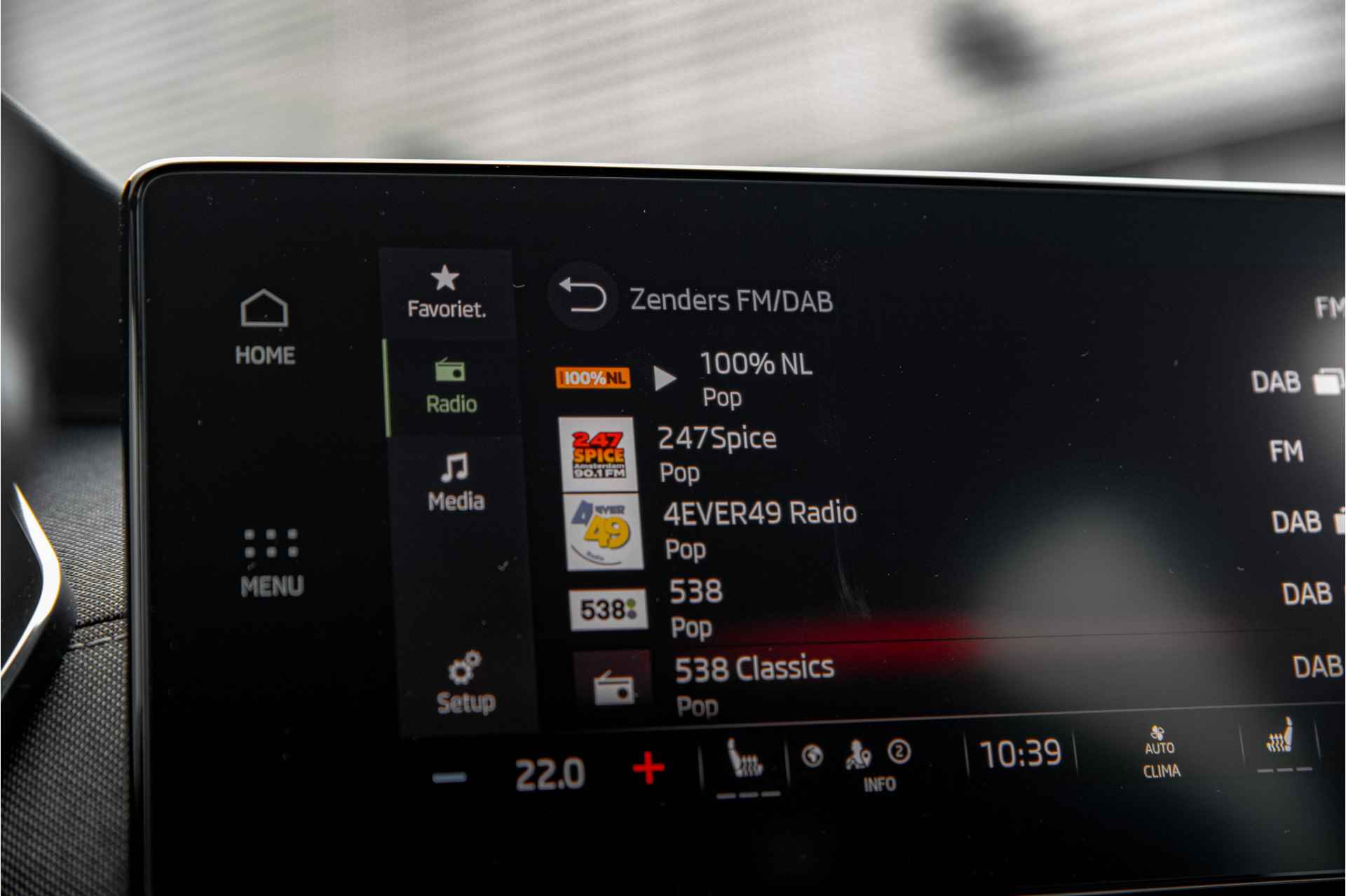 Škoda Octavia Combi 1.4 TSI iV PHEV Sportline Business | Adapt. Cruise | Camera | Carplay | Stoelverwarming - 23/26