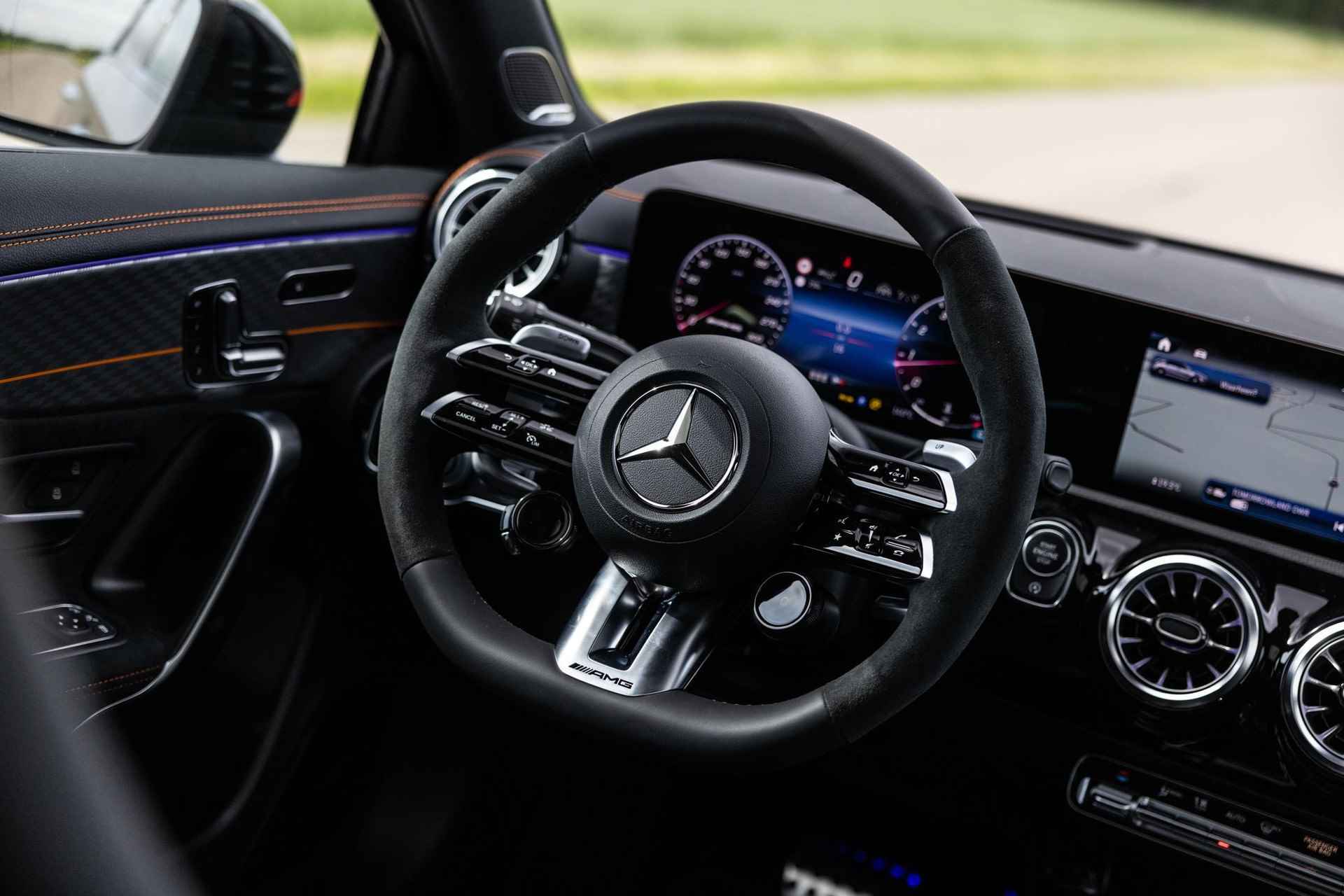Mercedes-Benz A-Klasse 45 S AMG 4MATIC+ Street Style Edition | Rijassistentiepakket Plus | Head-up display | Panoramaschuifdak | Burmester  | AMG Performance sportstoelen | AMG TRACK PACE | - 5/64