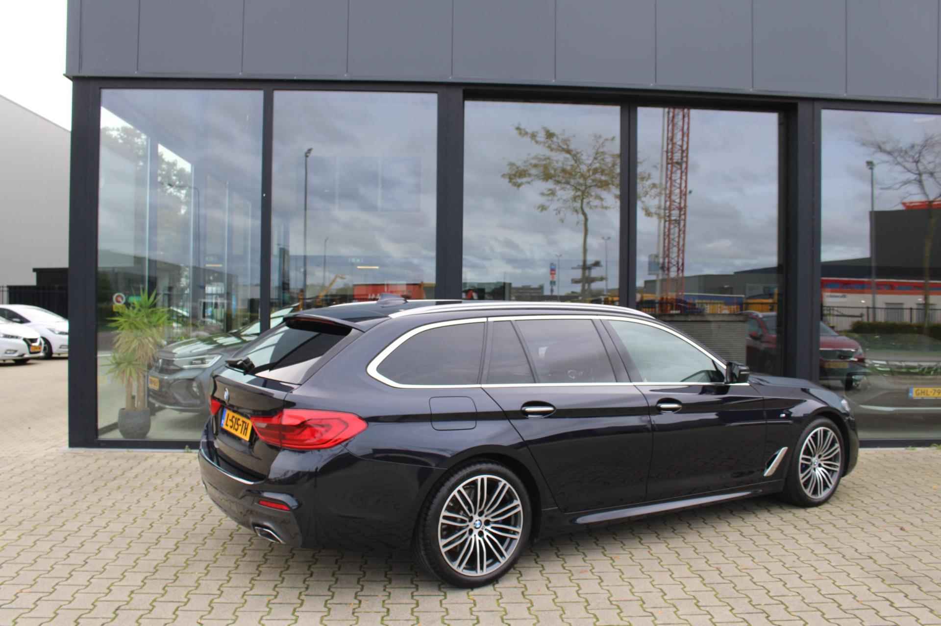 BMW 5-serie Touring 530i xDrive High Executive M-Pakket/Pano/Trekhaak/ 12 maanden bovag Rijklaar - 15/15