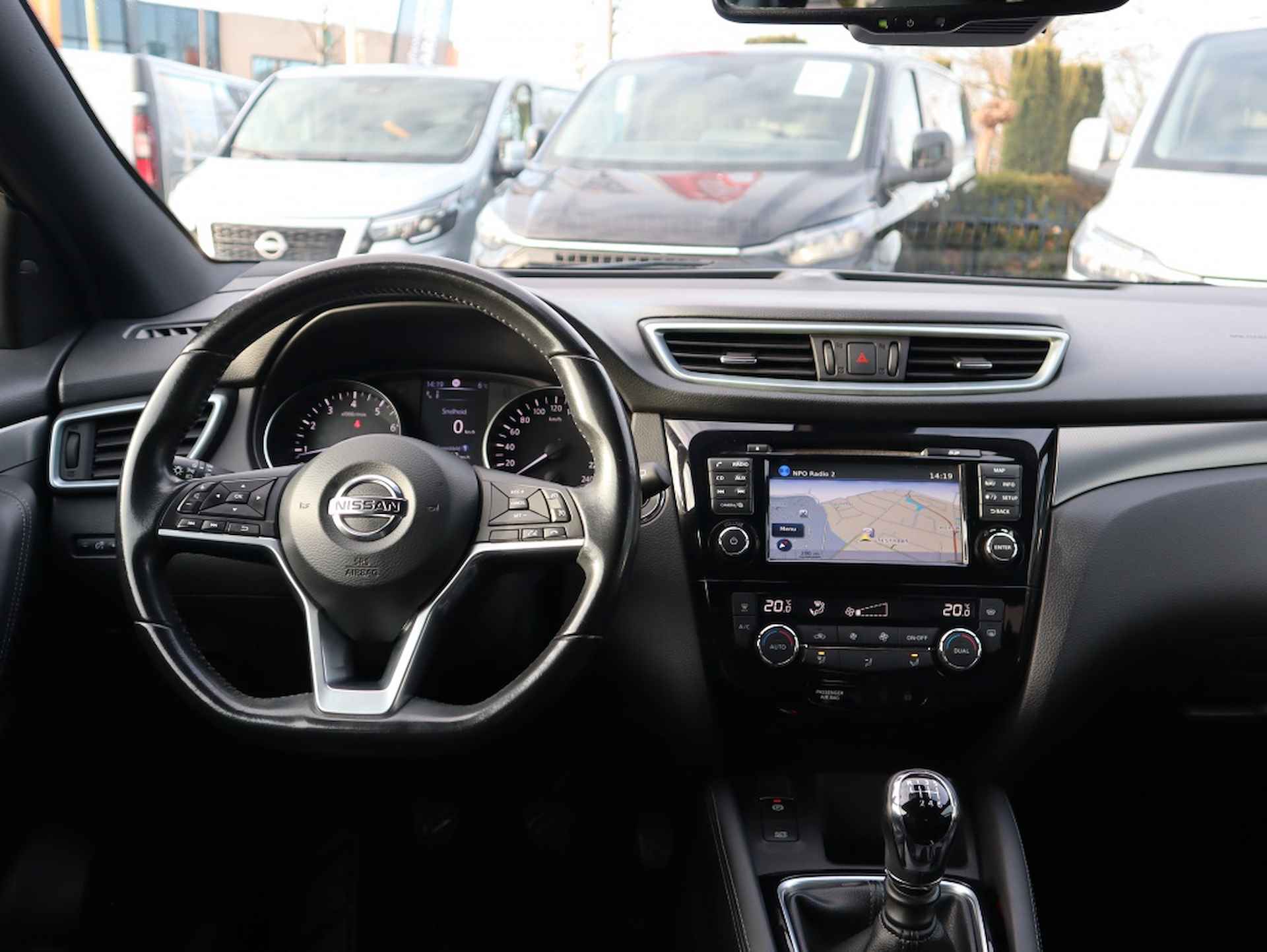 Nissan Qashqai 1.2 Tekna + / Navigatie / Stoelverwarming / Trekhaak - 8/34