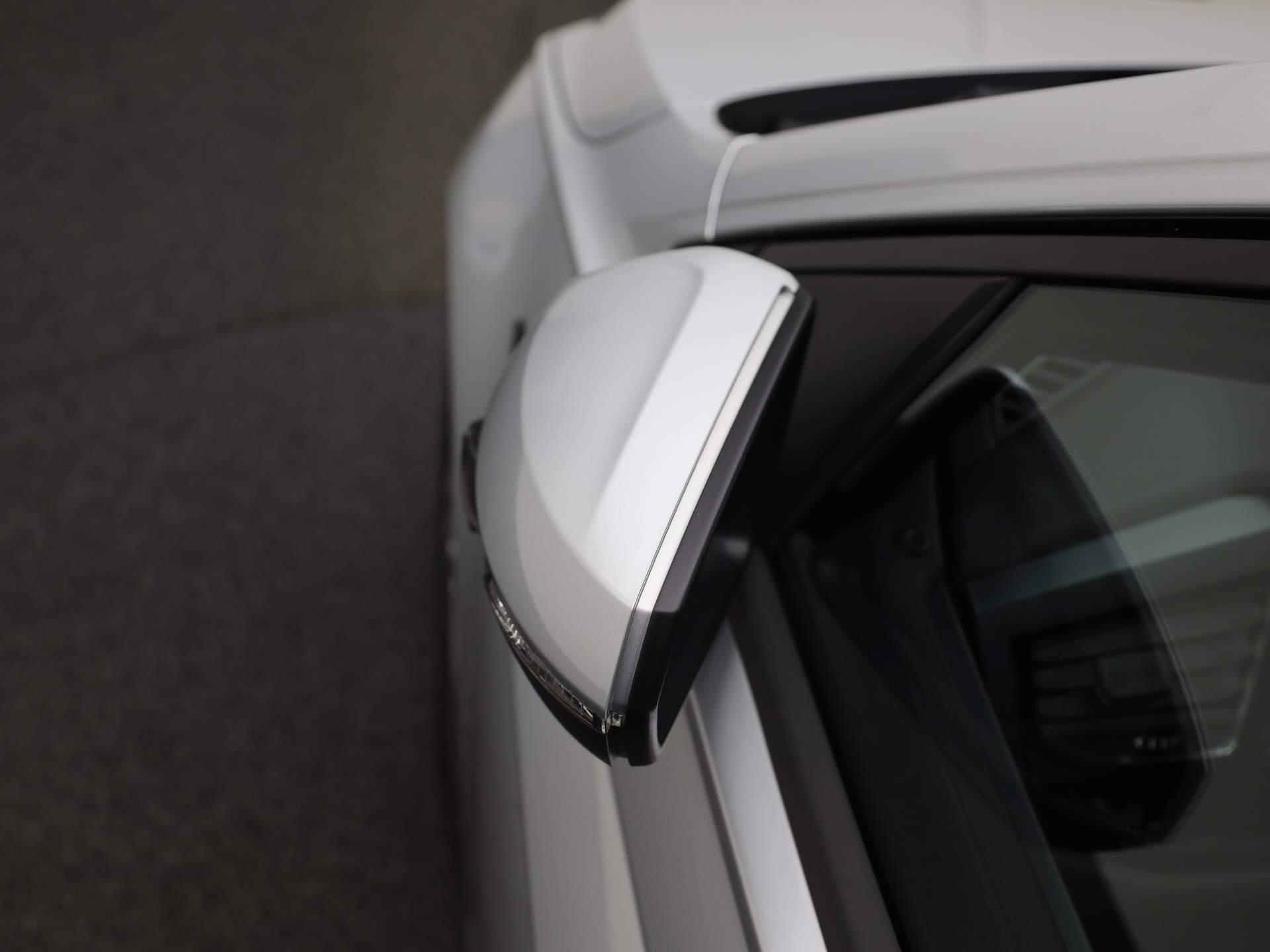 Volkswagen Polo 1.0TSI/95PK R-Line · Navigatie · Matrix-LED · Parkeersensoren + camera - 23/34