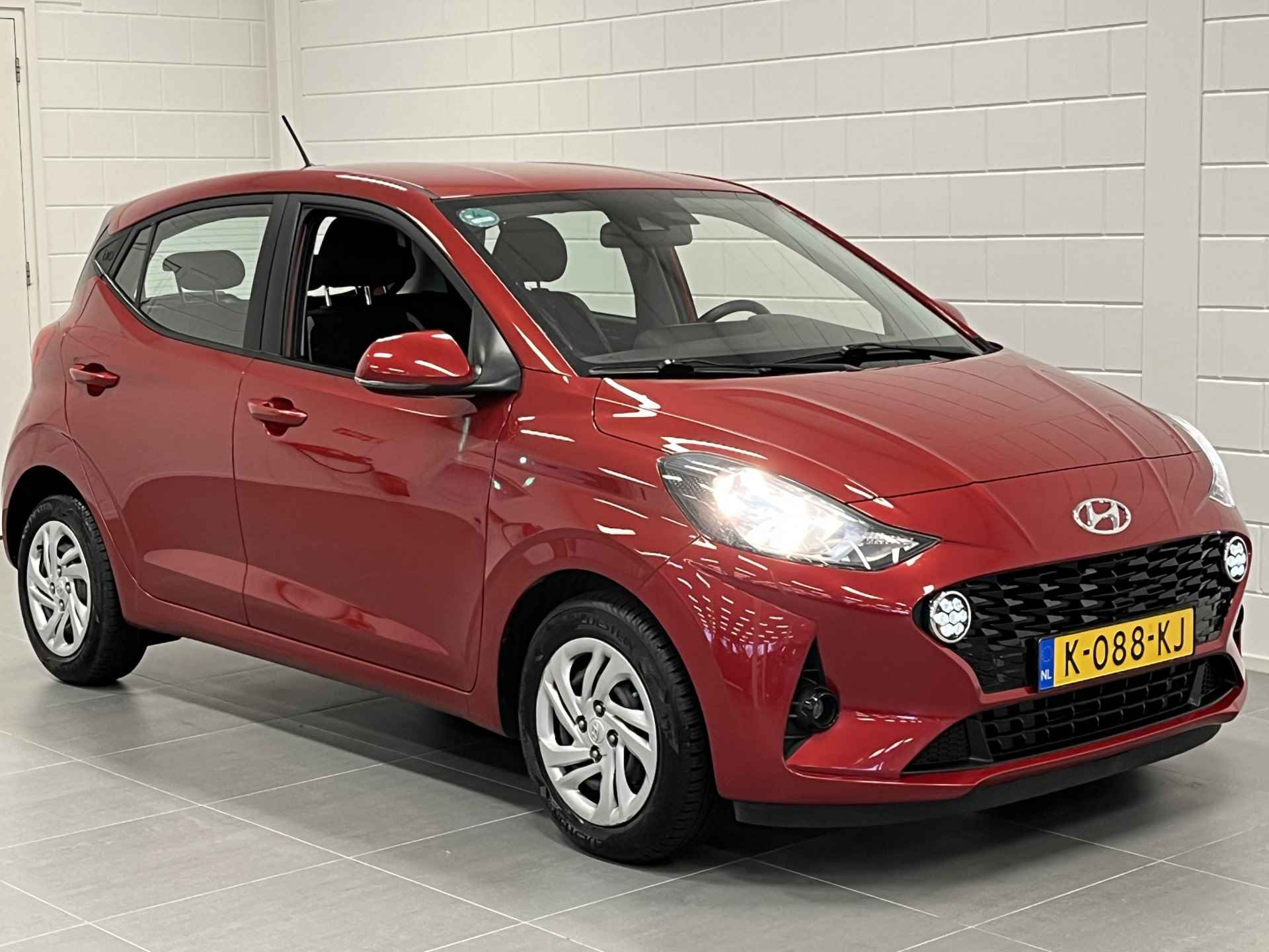 Hyundai i10 1.0 Comfort Smart 5-zits AUTOMAAT | NAVIGATIE | PARKEERCAMERA | KEURIGE AUTO! - 10/40