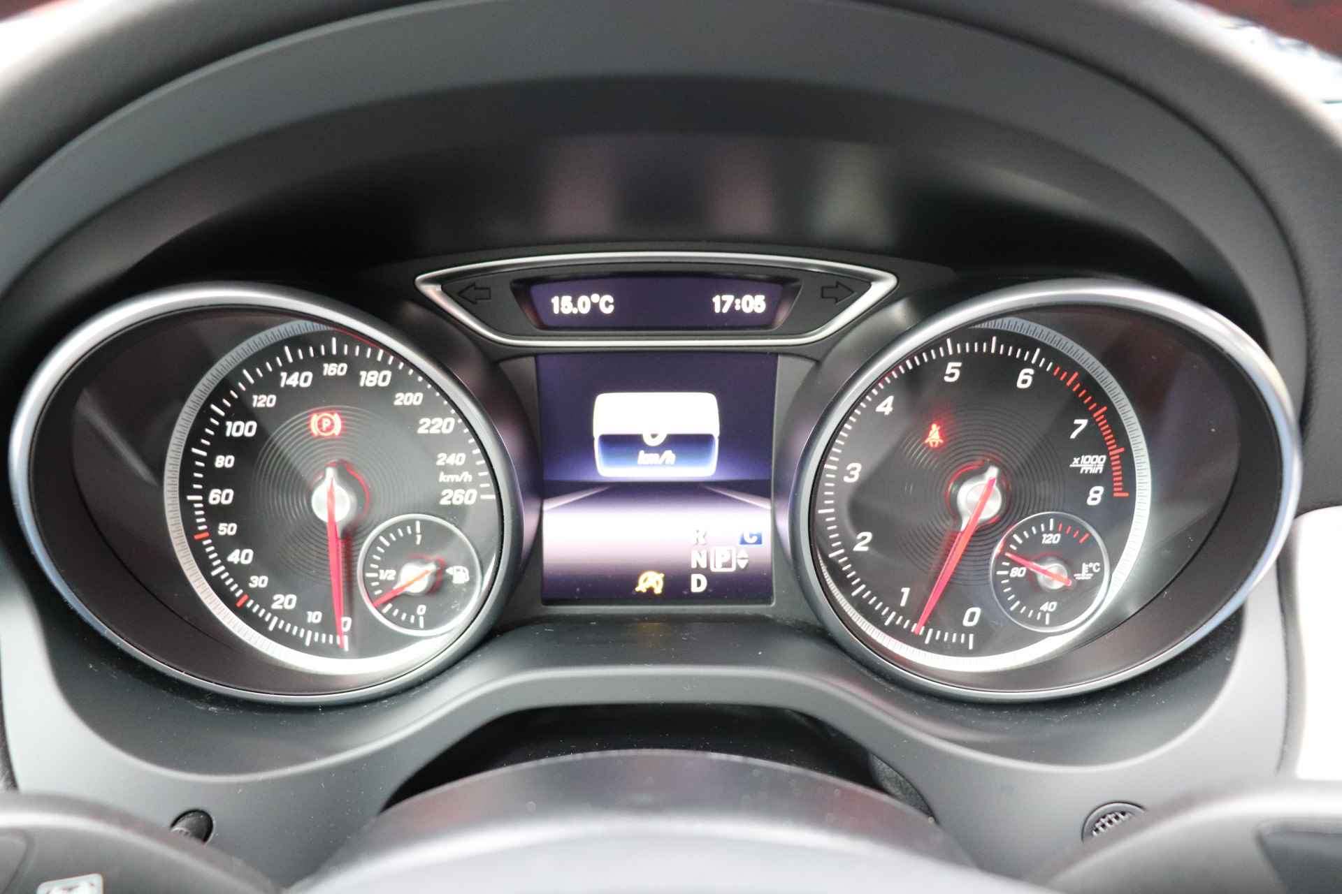 Mercedes-Benz GLA 200 Premium Plus. Panoramadak, AMG, led, navigatie. - 18/41