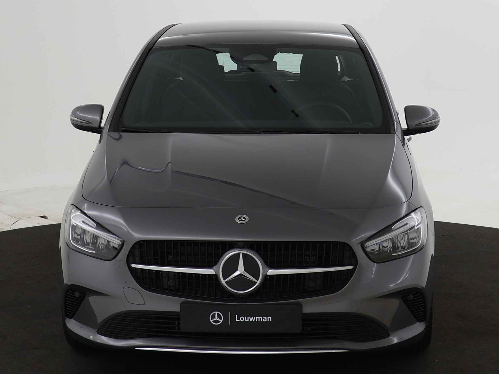 Mercedes-Benz B-Klasse 180 Star Edition | Trekhaak | Dodehoekassistent | USB-pakket plus | Parkeerpakket met achteruitrijcamera | Sfeerverlichting | Keyless-Go comfortpakket | Verwarmde stoelen vooraan | - 23/37