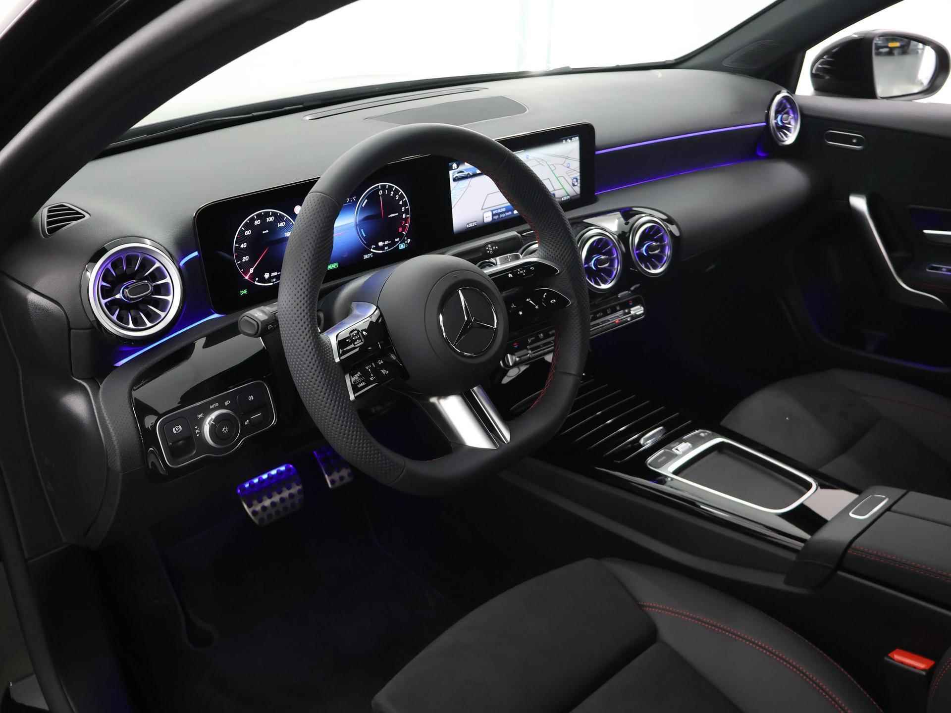 Mercedes-Benz A-klasse 250 e Star Edition AMG Line | Multi Beam LED | Wide Screen | Camera | Sportstoelen | Sfeerverlichting | 18" Lichtmetalen velgen | DAB | - 8/50