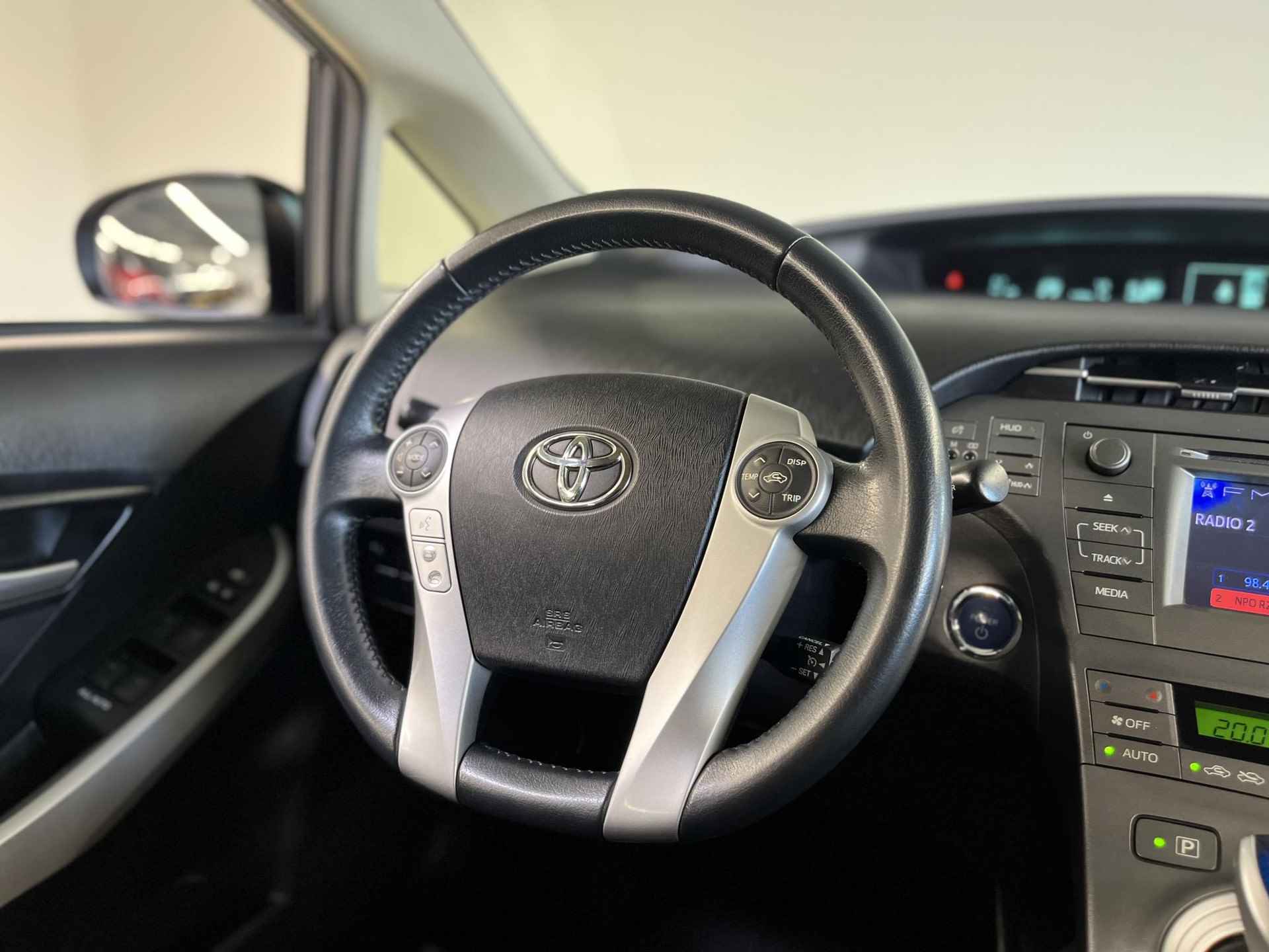 Toyota Prius 1.8 Business | Navigatie | Dealer onderhouden | - 6/34