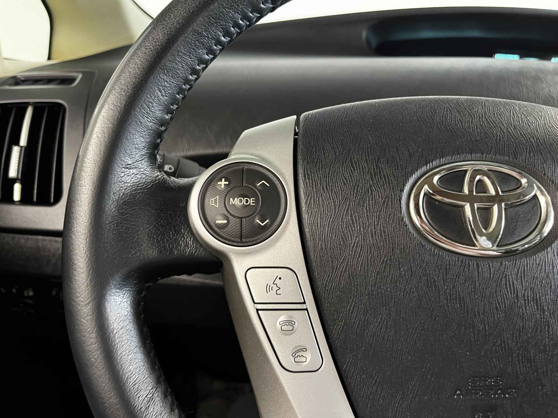 Toyota Prius 1.8 Business | Navigatie | Dealer onderhouden | - 10/34
