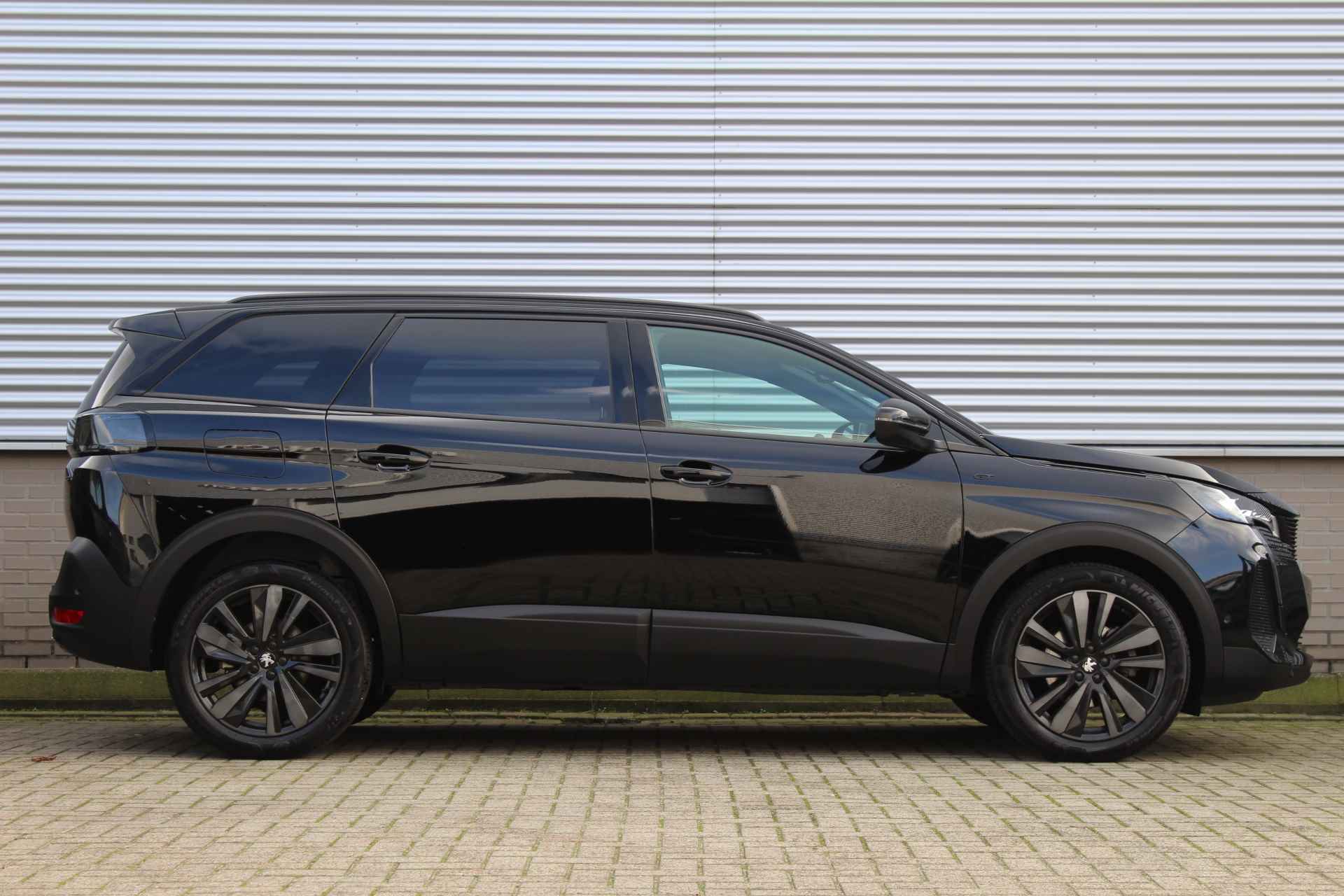 Peugeot 5008 1.2 PureTech 130PK Automaat GT | Navigatie | Adaptieve Cruise | 7-Persoons | Led | BLIS | Black Pack - 2/49