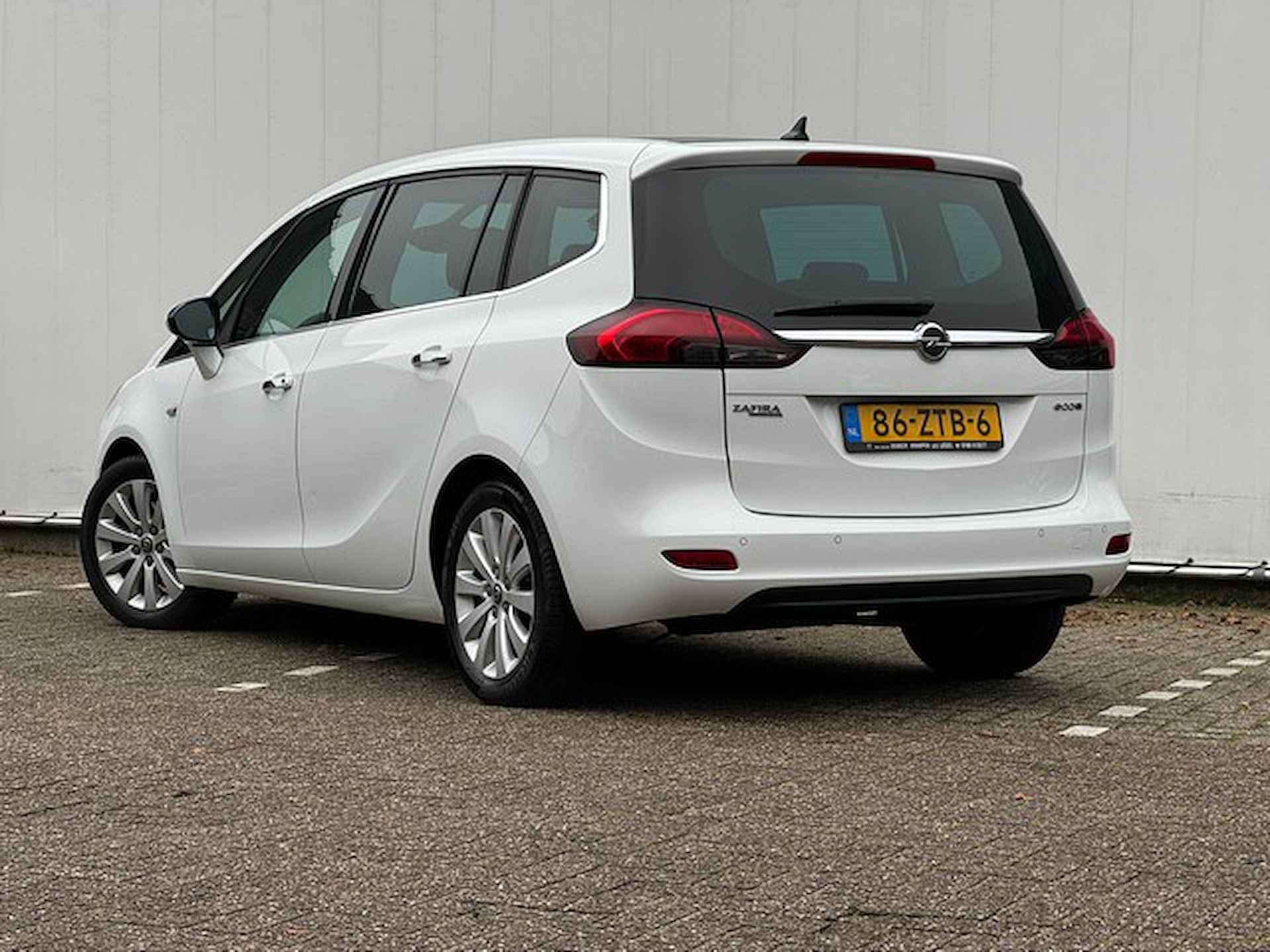 Opel Zafira Tourer 1.4 Turbo Cosmo met Panorama-ruit+dak, AGR-Stoelen, 1e Eigenaar! - 4/30