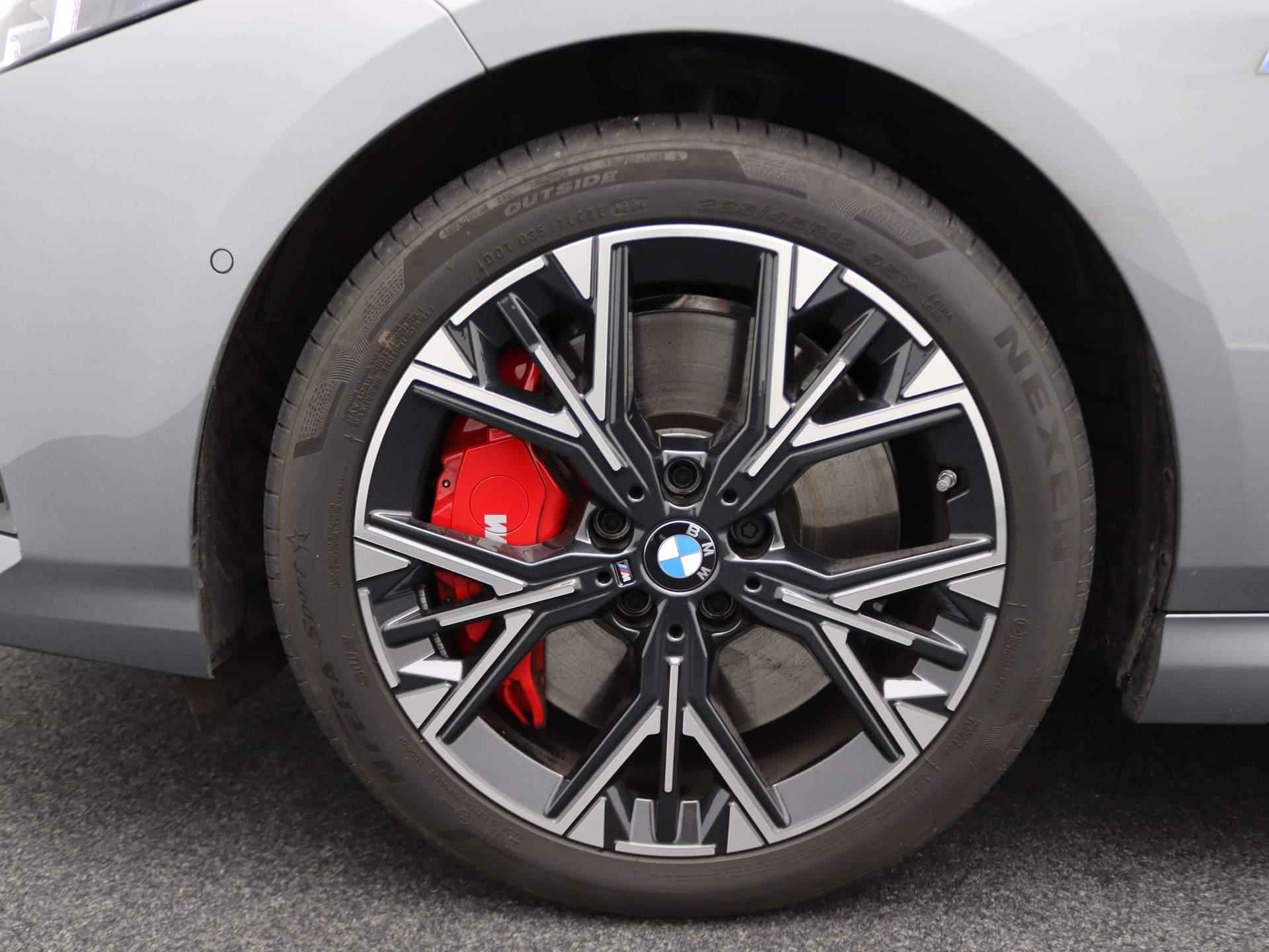 BMW 1 Serie 120 M Sportpakket Pro | Premium Pack | 	Comfort Access | Harman Kardon  | 18'' - 8/30